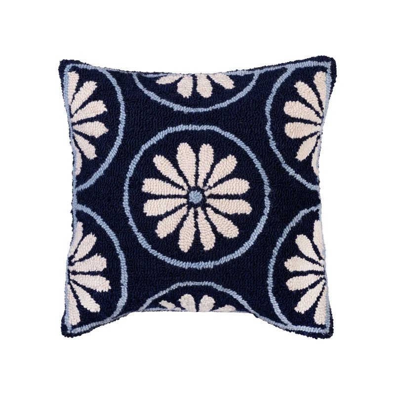 Blue Coastal Indoor/Outdoor Hooked Pillow 18"x18" | Plow & Hearth