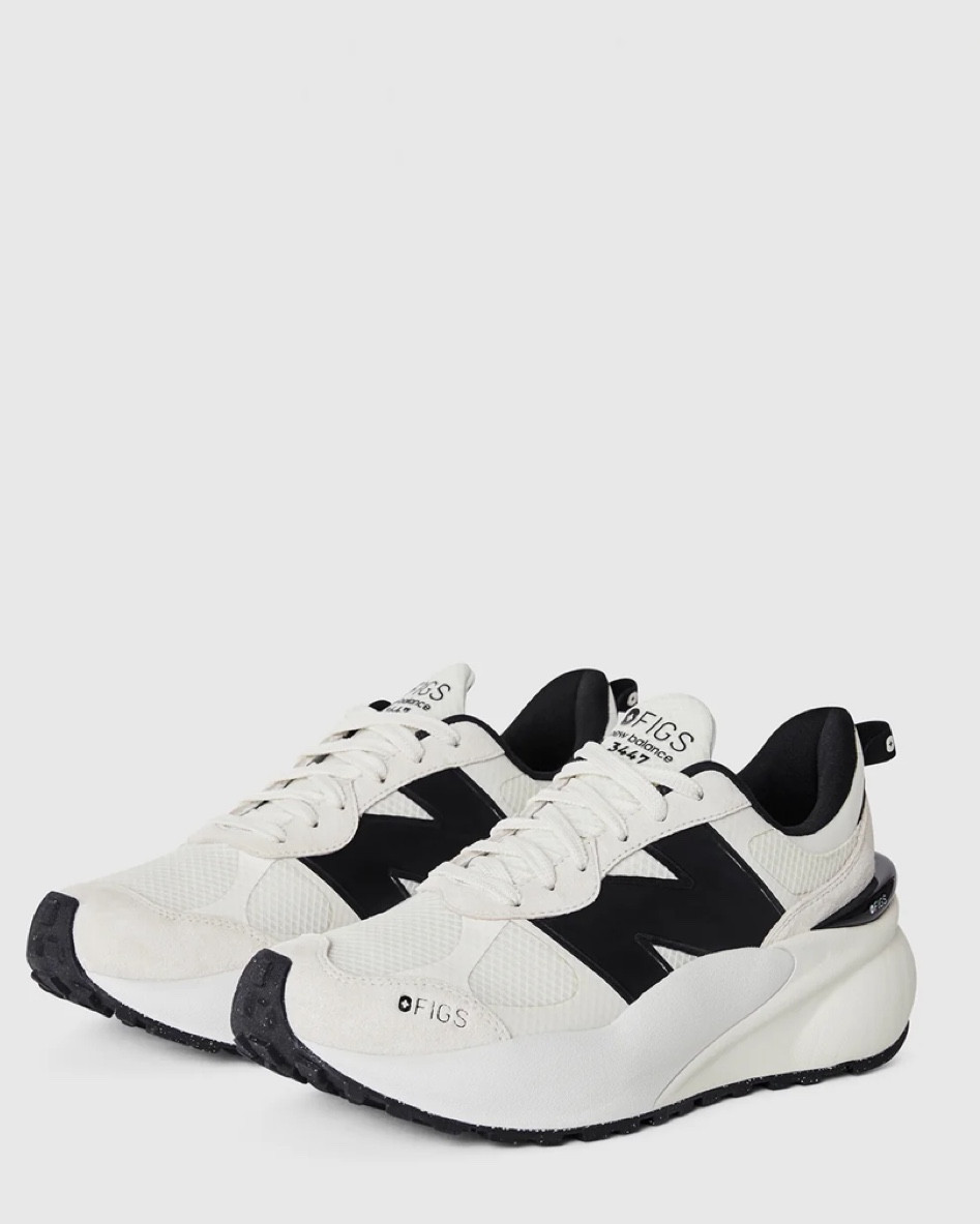 Tennis shoes, sneakers, new balance, runners, medical field, wear figs

#LTKShoeCrush #LTKFitness #LTKActive