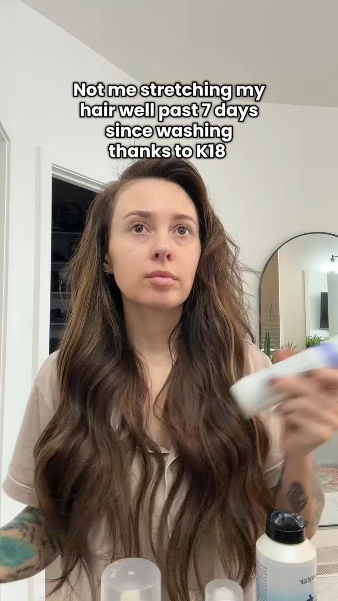 I’m not kidding when I say I have tried every dry shampoo out there, and this is the best one. #k18 #hairtips