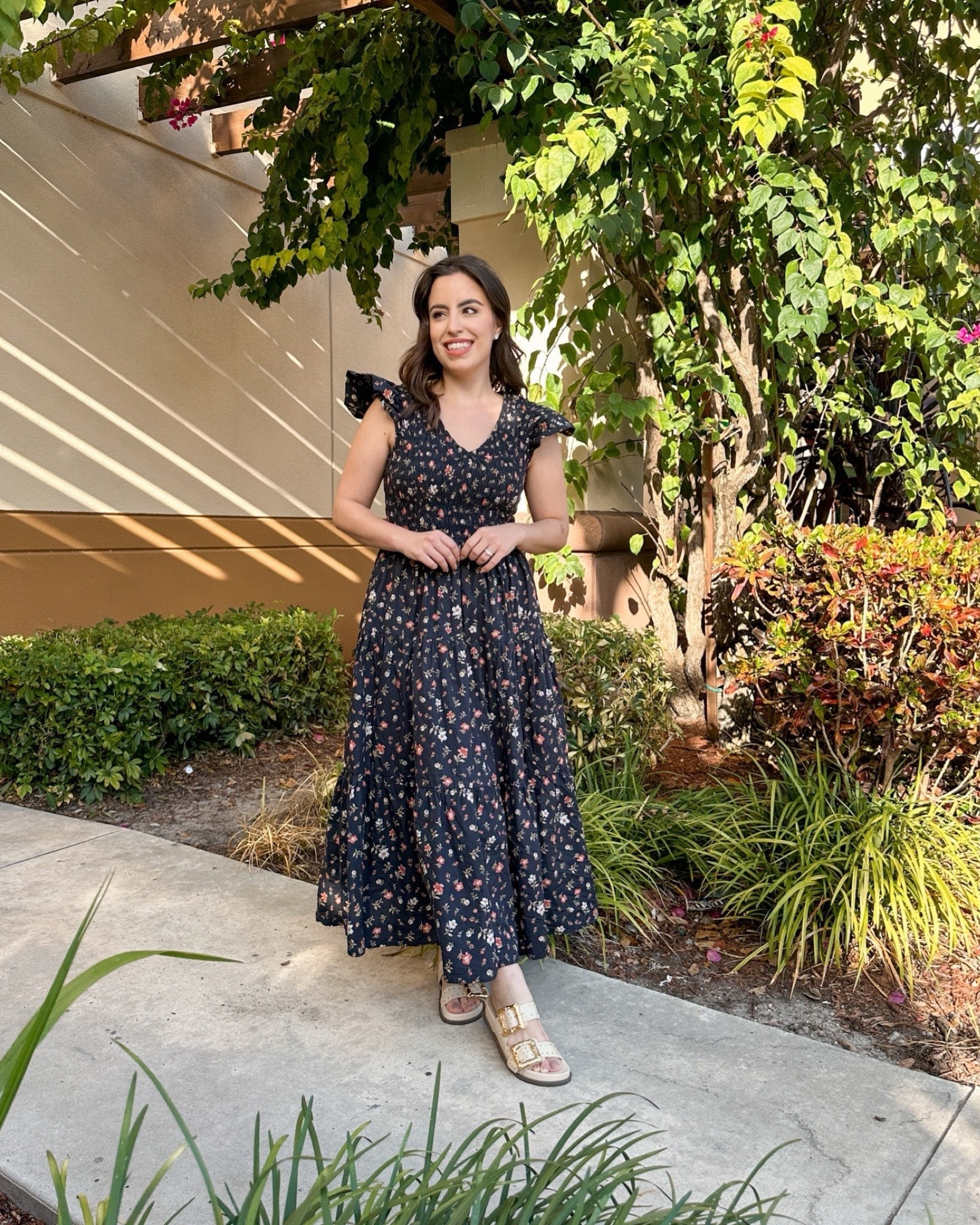 Get this floral print midi dress and leather sandals on sale for 60% off! Perfect to wear this coming Spring! #partyoutfit #outfitinspo #wardroberefresh #springdress

#LTKSeasonal #LTKstyletip #LTKparties