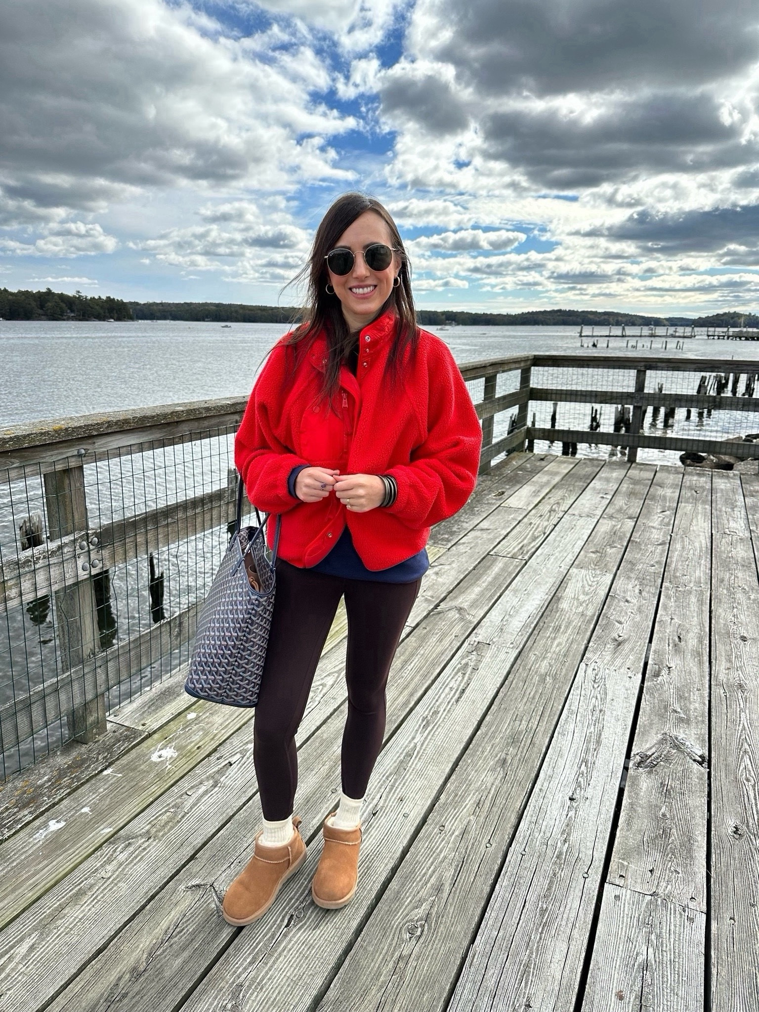 Free people hit the slopes fleece jacket (S), lululemon leggings (4), Ugg ultra mini boots



#LTKstyletip #LTKSeasonal #LTKfindsunder100