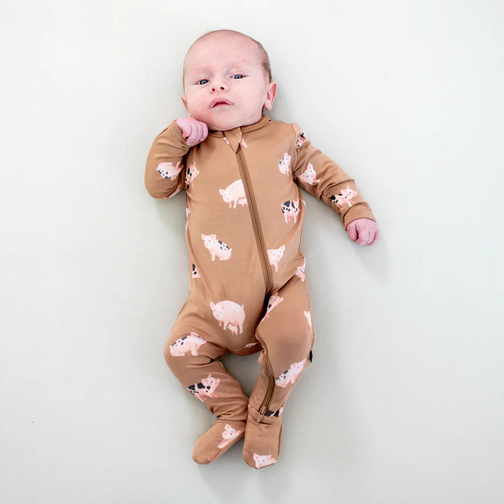 Zippered Footie in Pig | Kyte Baby