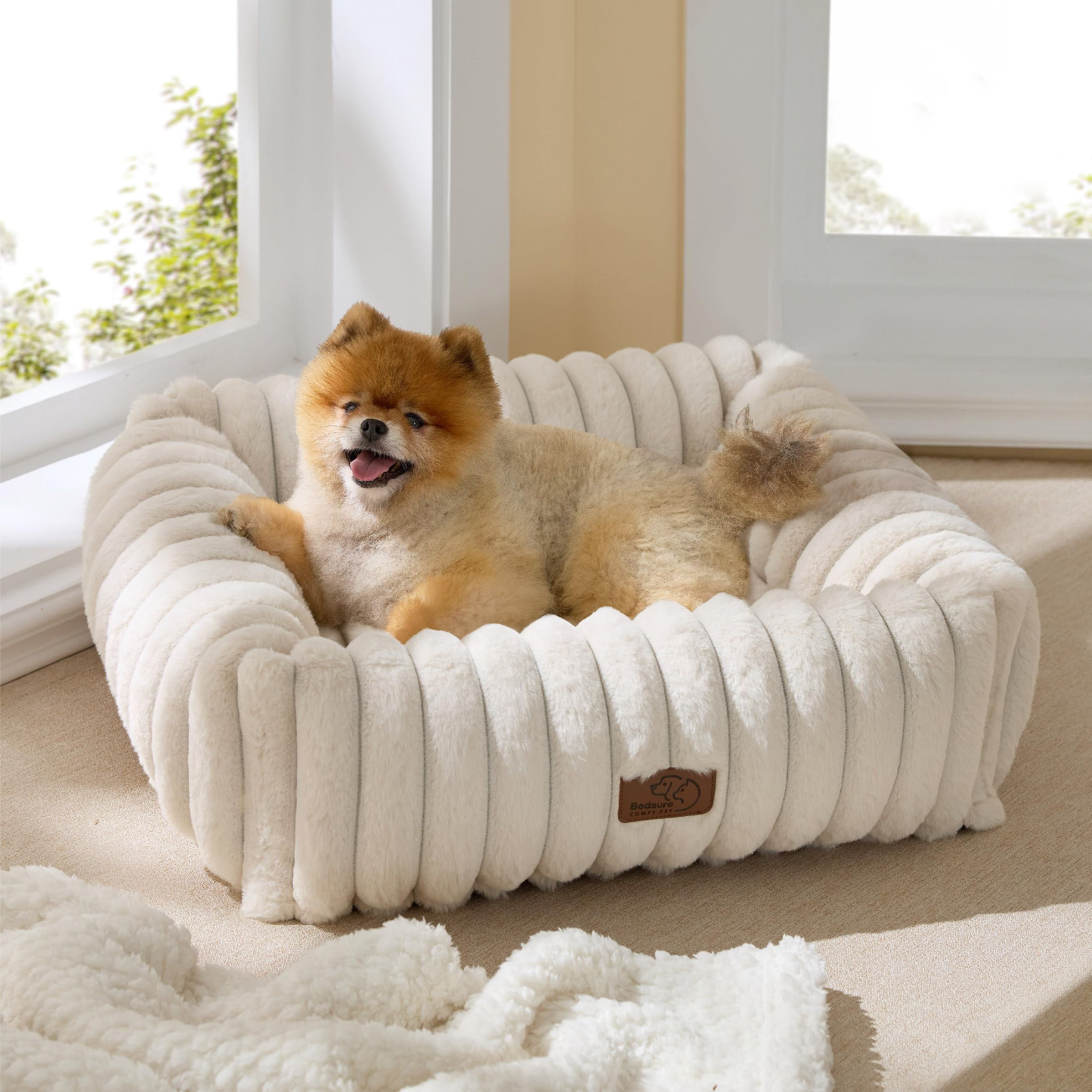 Bedsure ComfyFleece™ Cute Dog Bed for Small Medium Dogs - Washable Furry Puppy Beds, Rectangle ... | Amazon (US)