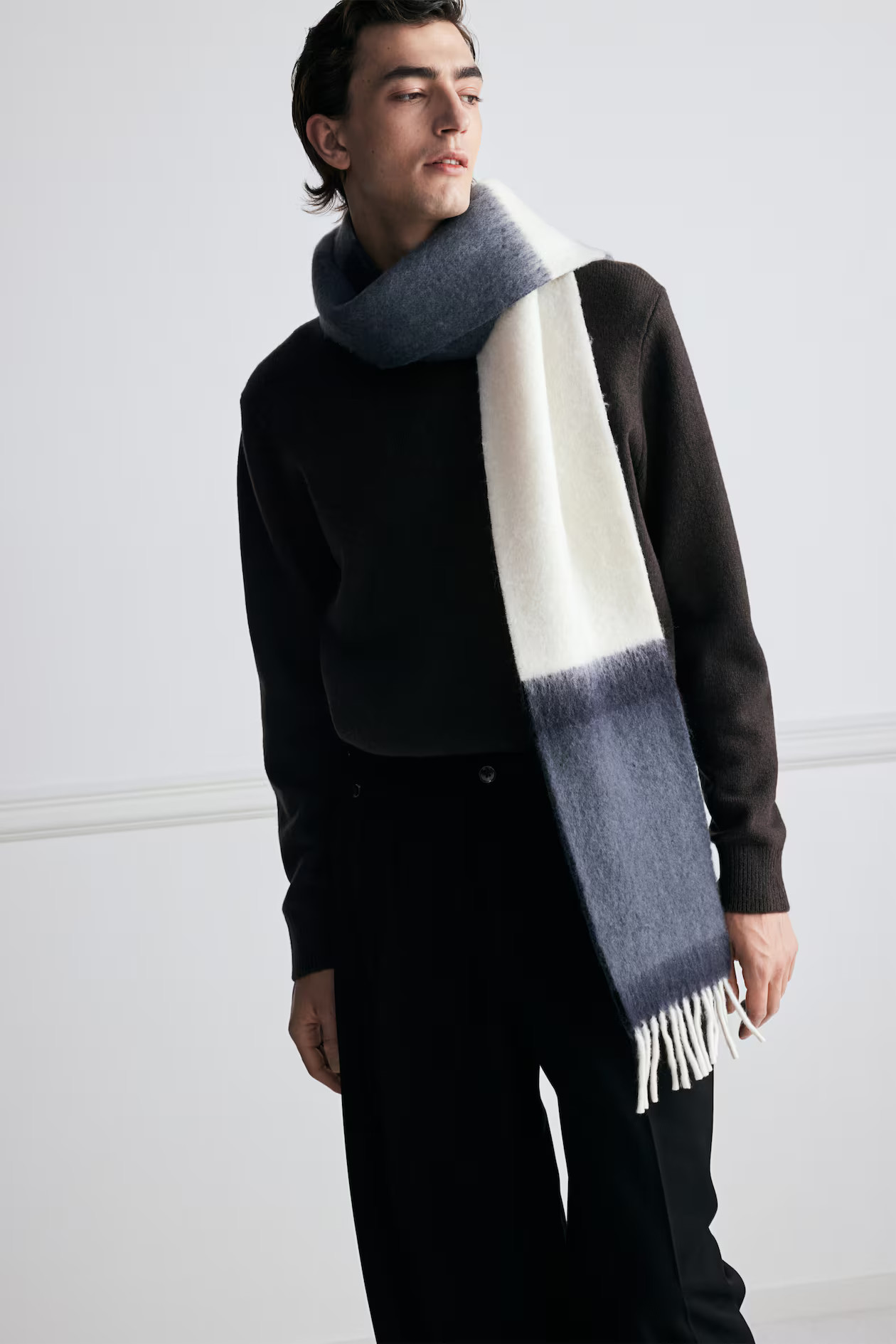 Brushed scarf - Dark blue/Block-coloured - Men | H&M GB | H&M (UK, MY, IN, SG, PH, TW, HK)