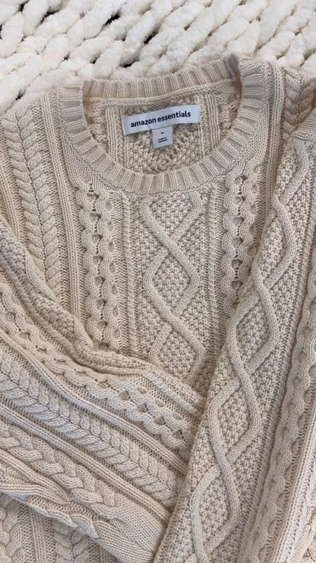 Cozy cable knit sweater perfect for fall and winter [sized up to a M]

Amazon sweater 
Amazon cable knit sweater
Amazon chunky sweater


#LTKSeasonal #LTKstyletip #LTKfindsunder50
