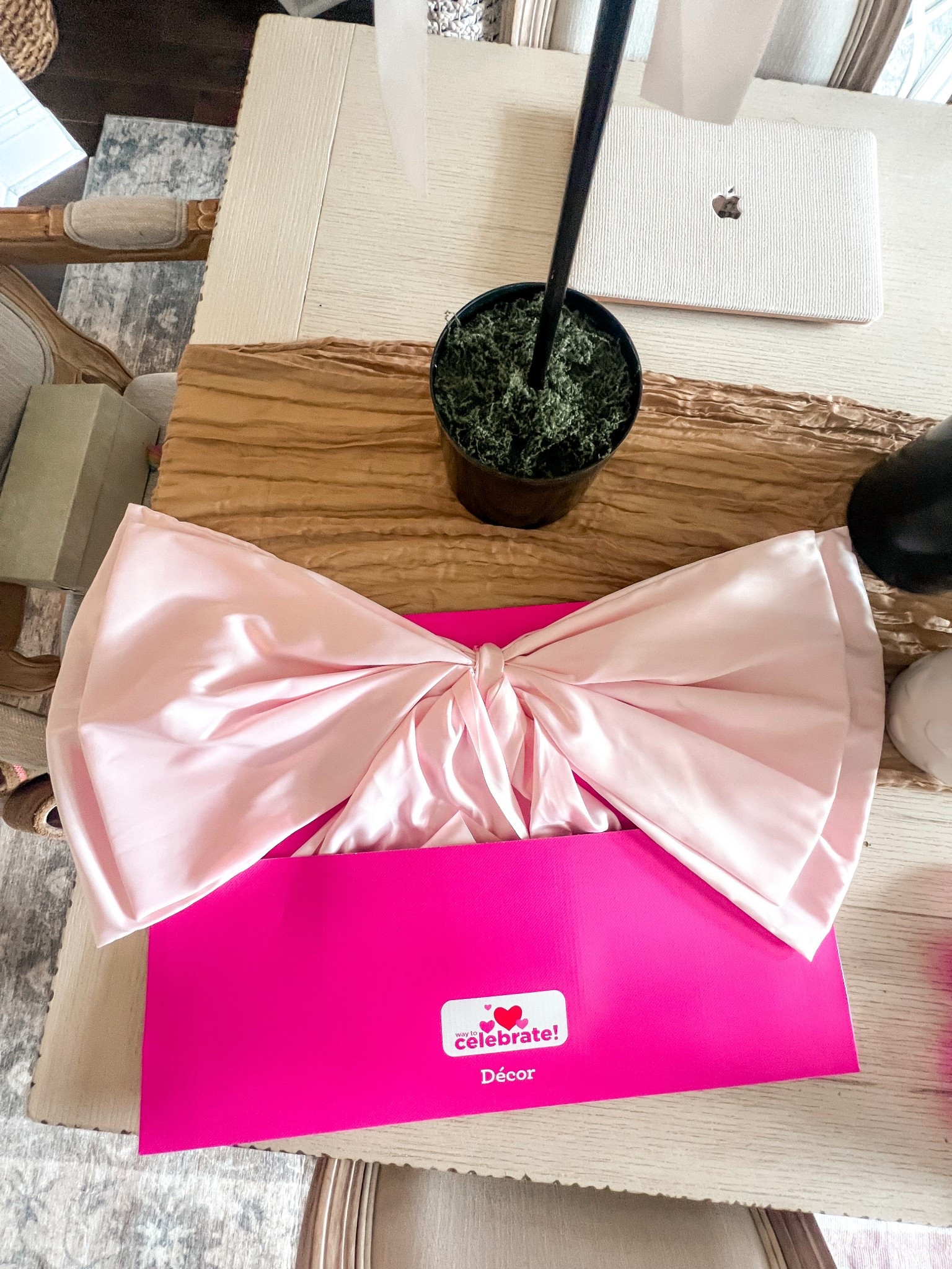 Large pink bow 