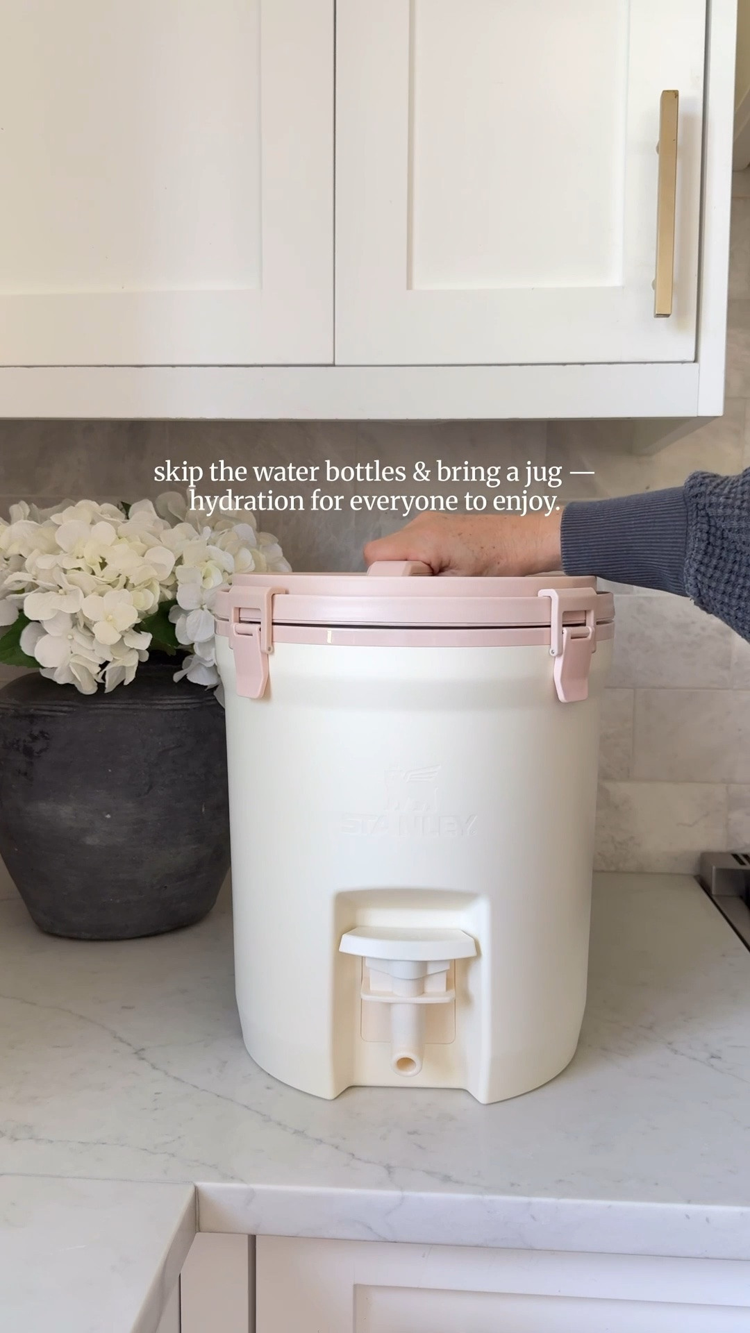 Stanley Portable Water Jug ✨
Stay hydrated this summer with this $55  water jug that keeps your beverages cold. Perfect for on the go.  The possibilities are endless — this jug is perfect for tailgating, backyard BBQs, pool parties, children’s sport tournaments, bridal showers and more. High sellout risk! #summer

#LTKHome #LTKSaleAlert #LTKfoodie