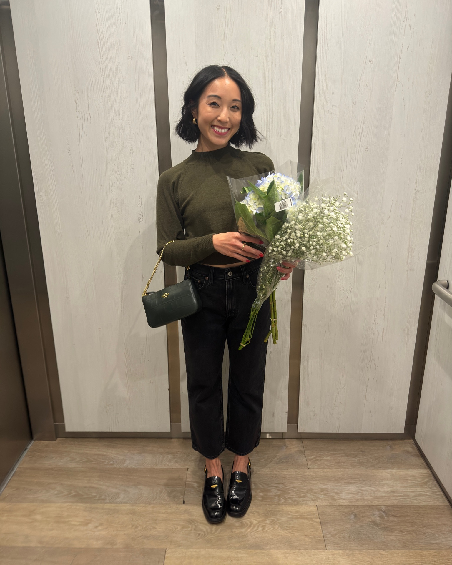 petite jeans from abercrombie that finally fit me! i am 4'11" wearing 25 Extra Short 

#LTKfindsunder100 #LTKSpringSale