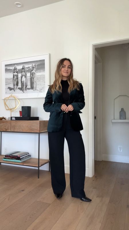 How to style a velvet blazer ✨ DAY ONE

Black turtleneck
Black wide leg pants
Boots
Feather bag 


Holiday outfits
Holiday party outfit
Christmas party outfit 

#LTKHoliday #LTKVideo #LTKSeasonal