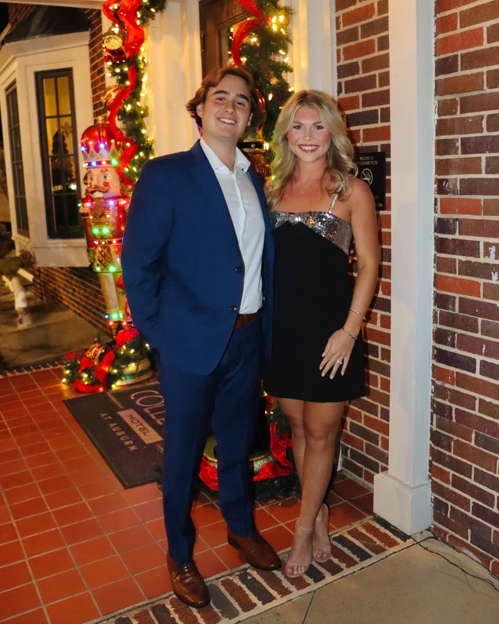 Black holiday dress 🖤 

#LTKSeasonal #LTKHoliday #LTKootd