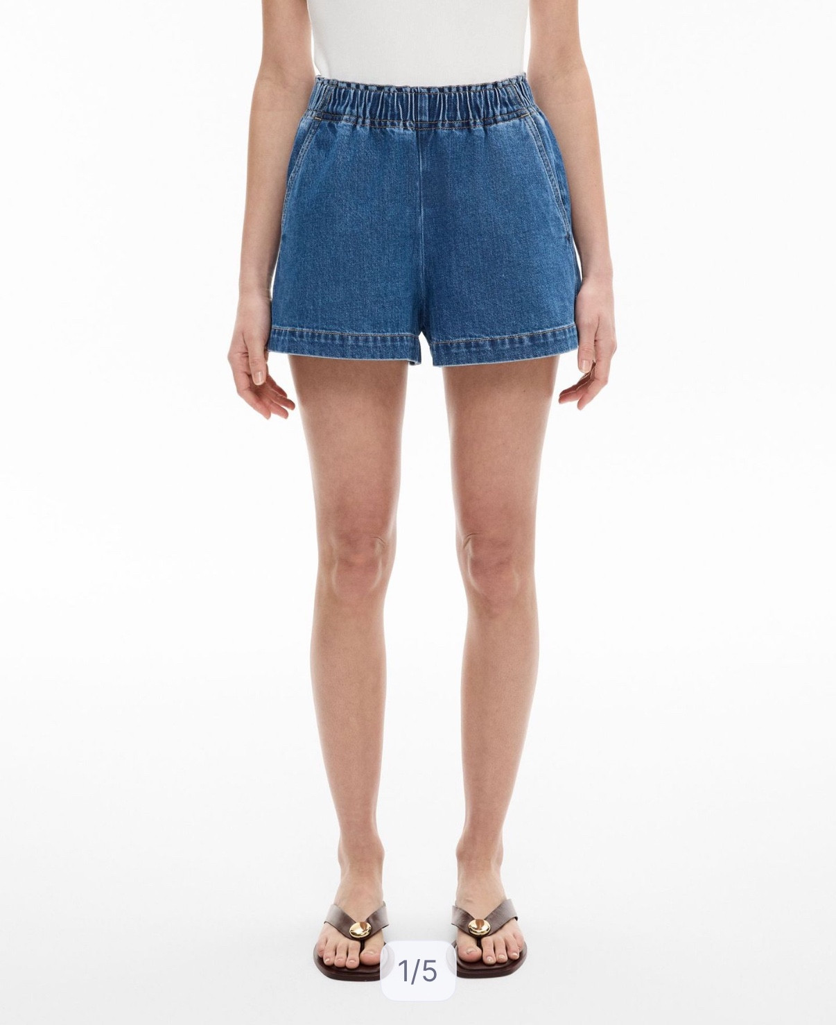 These are such a great staple! A - line denim shorts. I love the fit of them, the elastic waistband and the length is perfect. I’m wearing size 12.