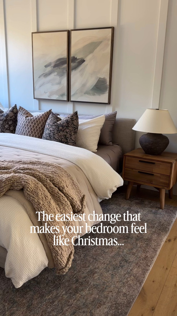 I added the simplest little holiday touch to our bedroom and I’m obsessed with how…