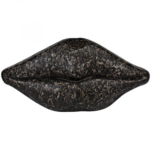 Noir Lips, Black Fiber Cement | Gracious Style