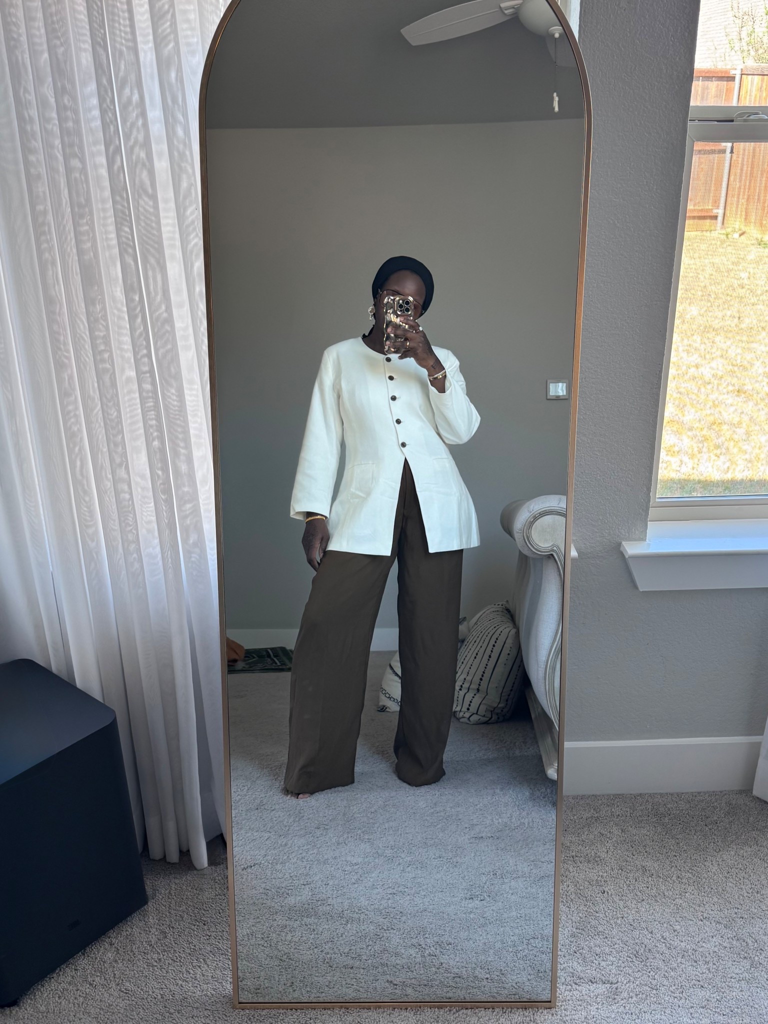 Found the most beautiful wide leg flowy pants from H&M. They are so easy to wear, go with everything and just look more chic than a pair of jeans. Colour is dark olive wearing a size 10.

#LTKootd #LTKSeasonal #LTKWorkwear