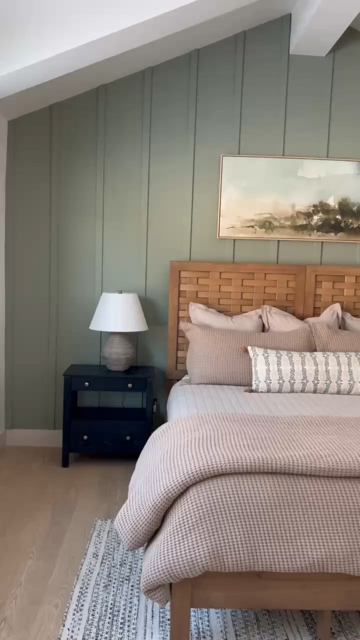 Isn’t this the cutest woven bed frame?! It really ties this room together & I am obsessed🤍

Style tips - Walmart bed frame - Fall home finds - Home refresh - Bedding finds - Bed frame - Walmart home #LTKStyleTip