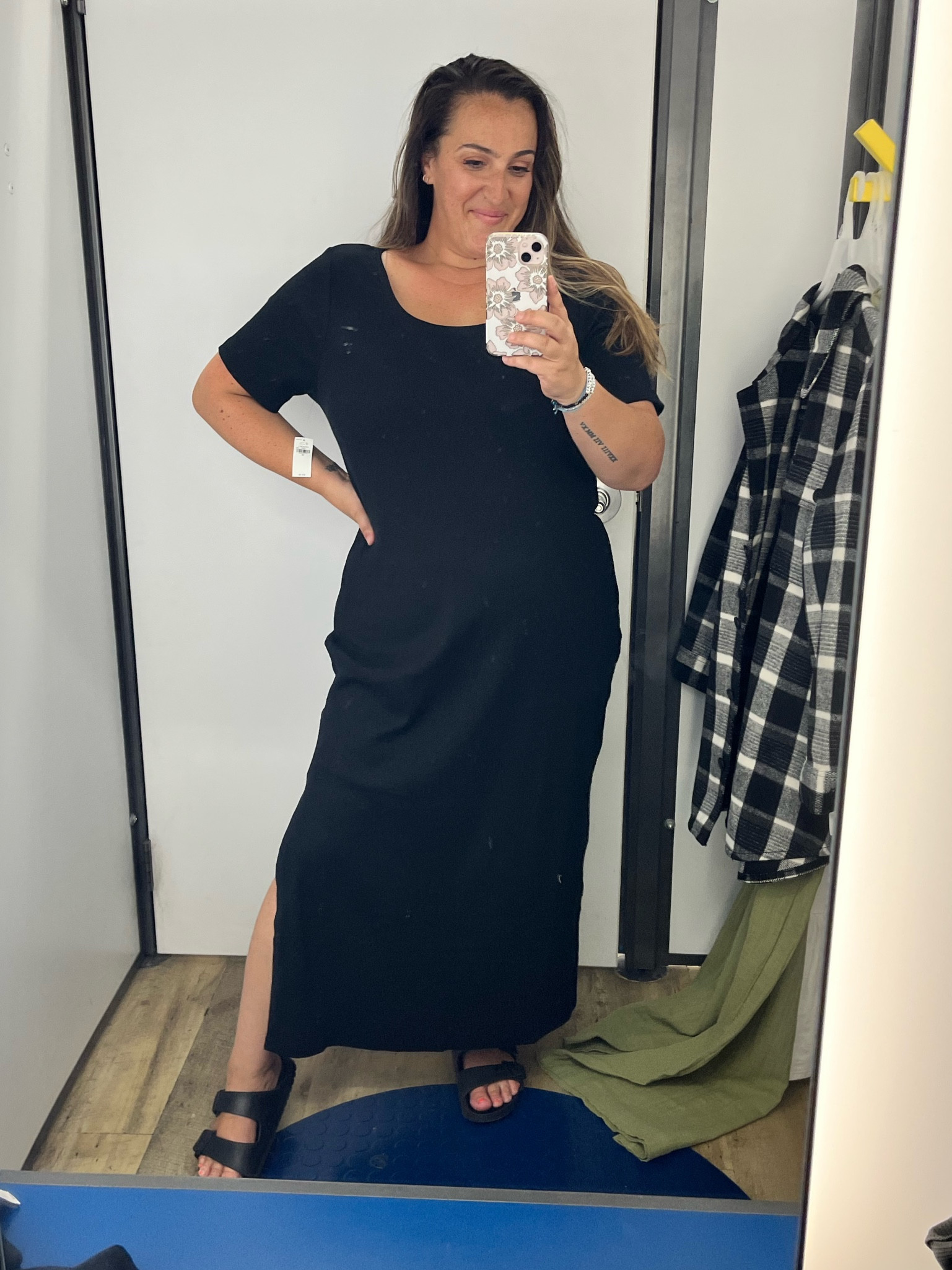 Rib-Knit short sleeve dress from Old Navy. I love the scoop neck! This fits TTS! 

#LTKcurves #LTKstyletip #LTKunder50