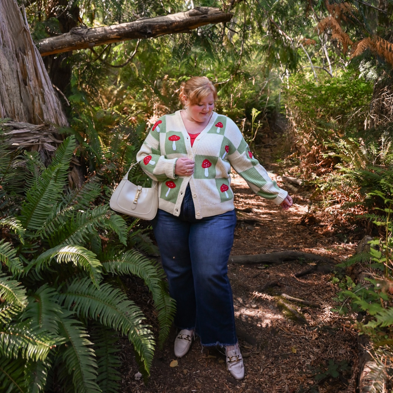 Plus Size Fall Outfit Idea 🌿🍄

🍄Oversize Mushroom Cardigan size XL  from Hot Topic
🍄Kut from the Kloth Jeans from Nordstrom
🍄Gucci Jackie 1961 Bag 
🍄Steve Madden Slides from Nordstrom



#LTKitbag #LTKSeasonal #LTKplussize