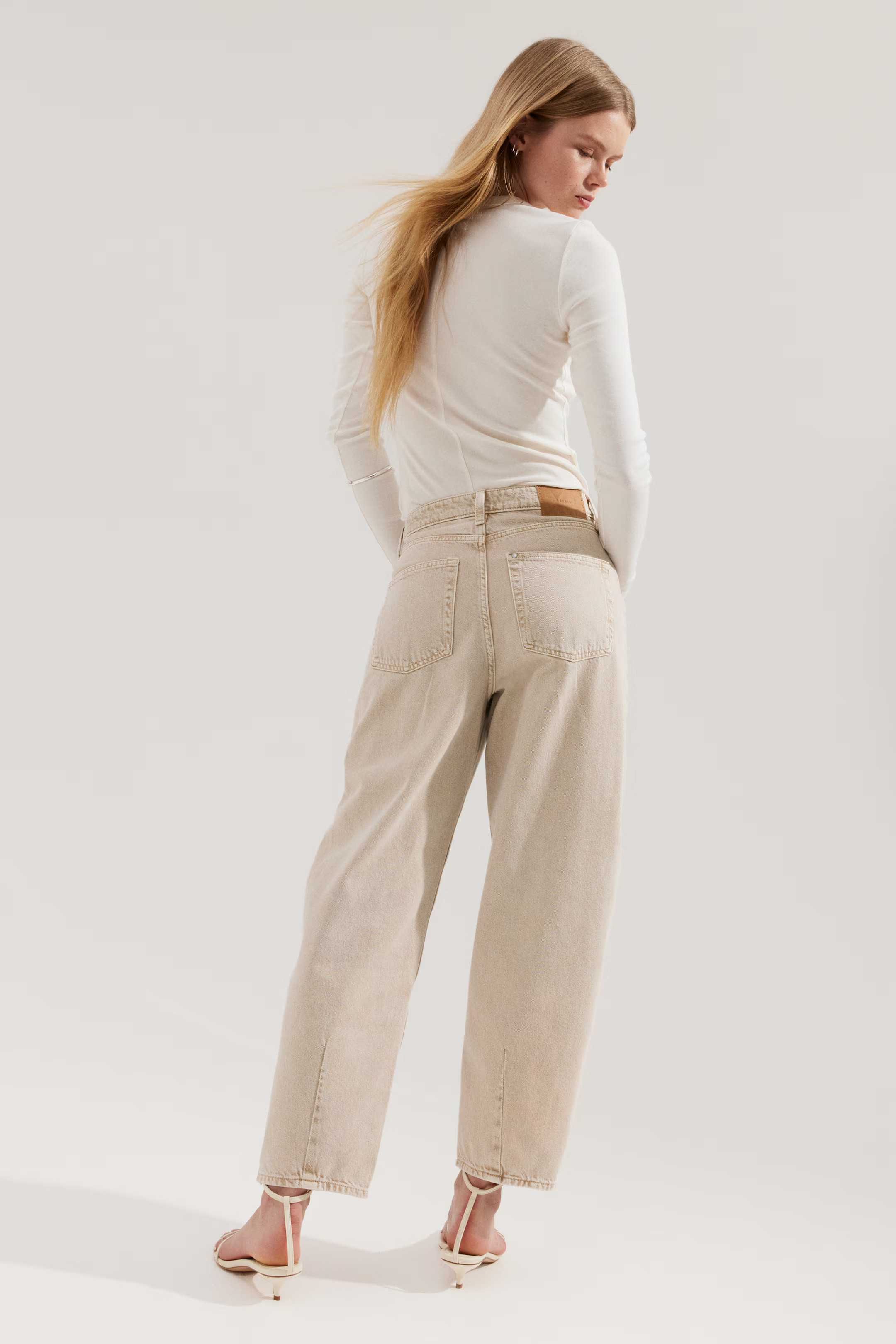 High Rise Barrel Leg Jeans | H&M (US + CA)