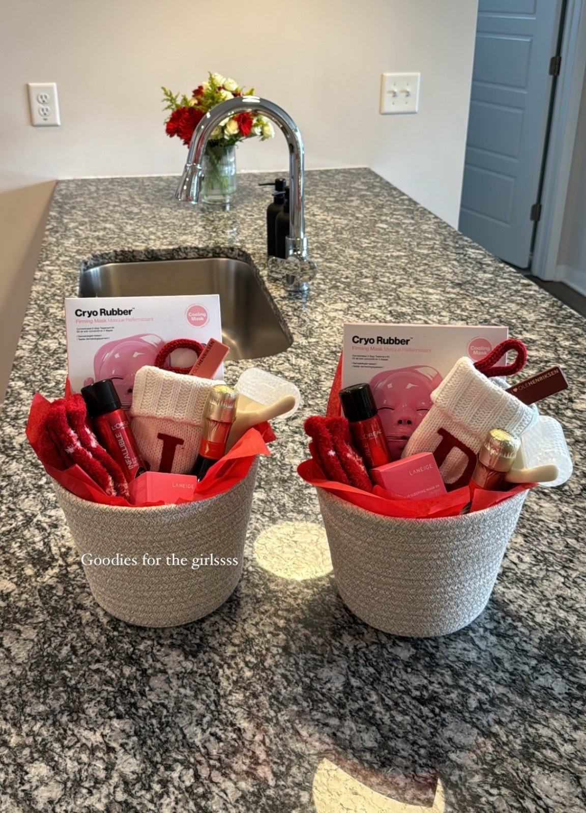 Burr baskets ❄️🧣

#LTKSeasonal #LTKHoliday #LTKGiftGuide