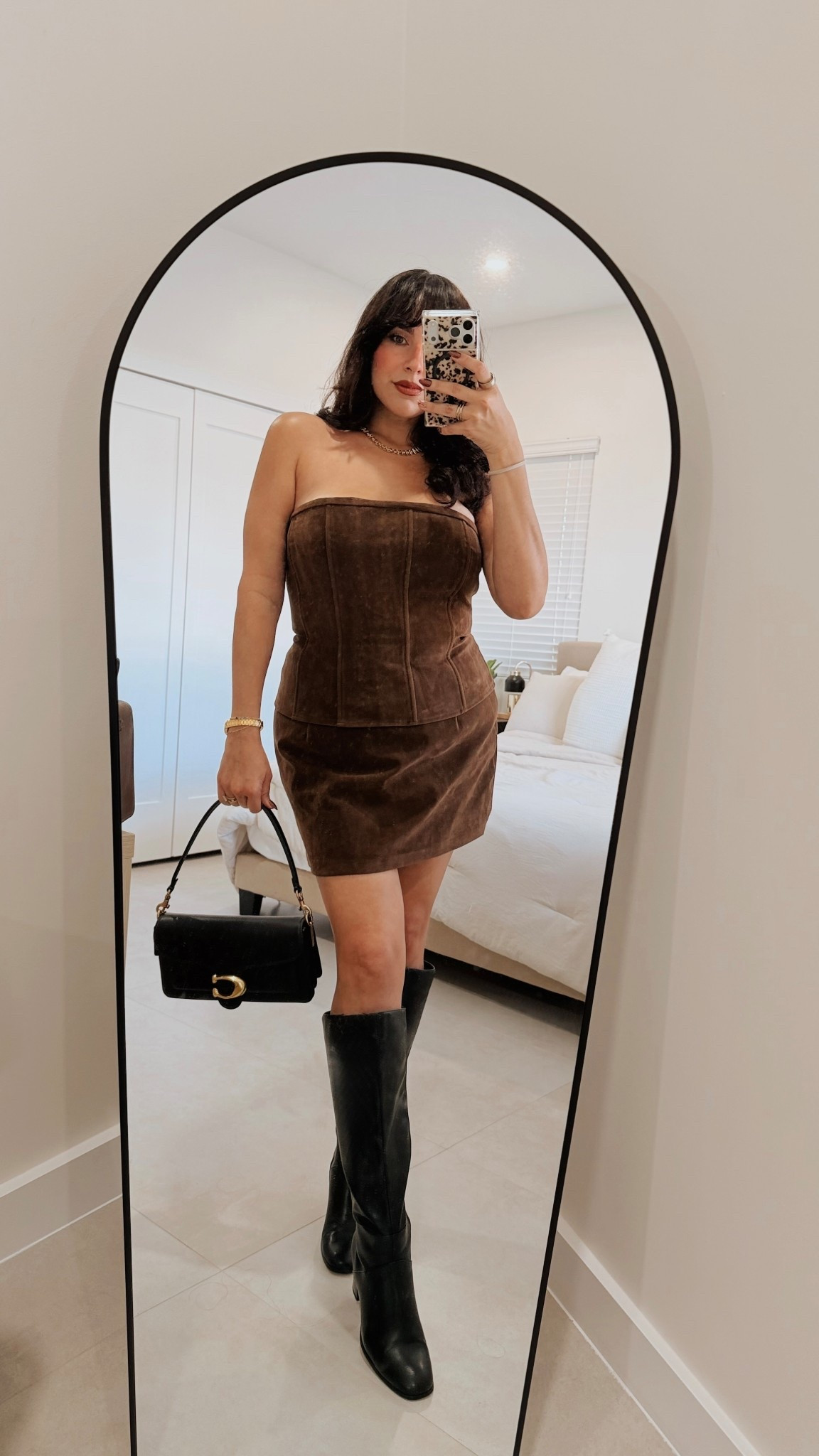 Friendsgiving OOTN 🍁

#LTKMidsize #LTKSeasonal #LTKFindsUnder100