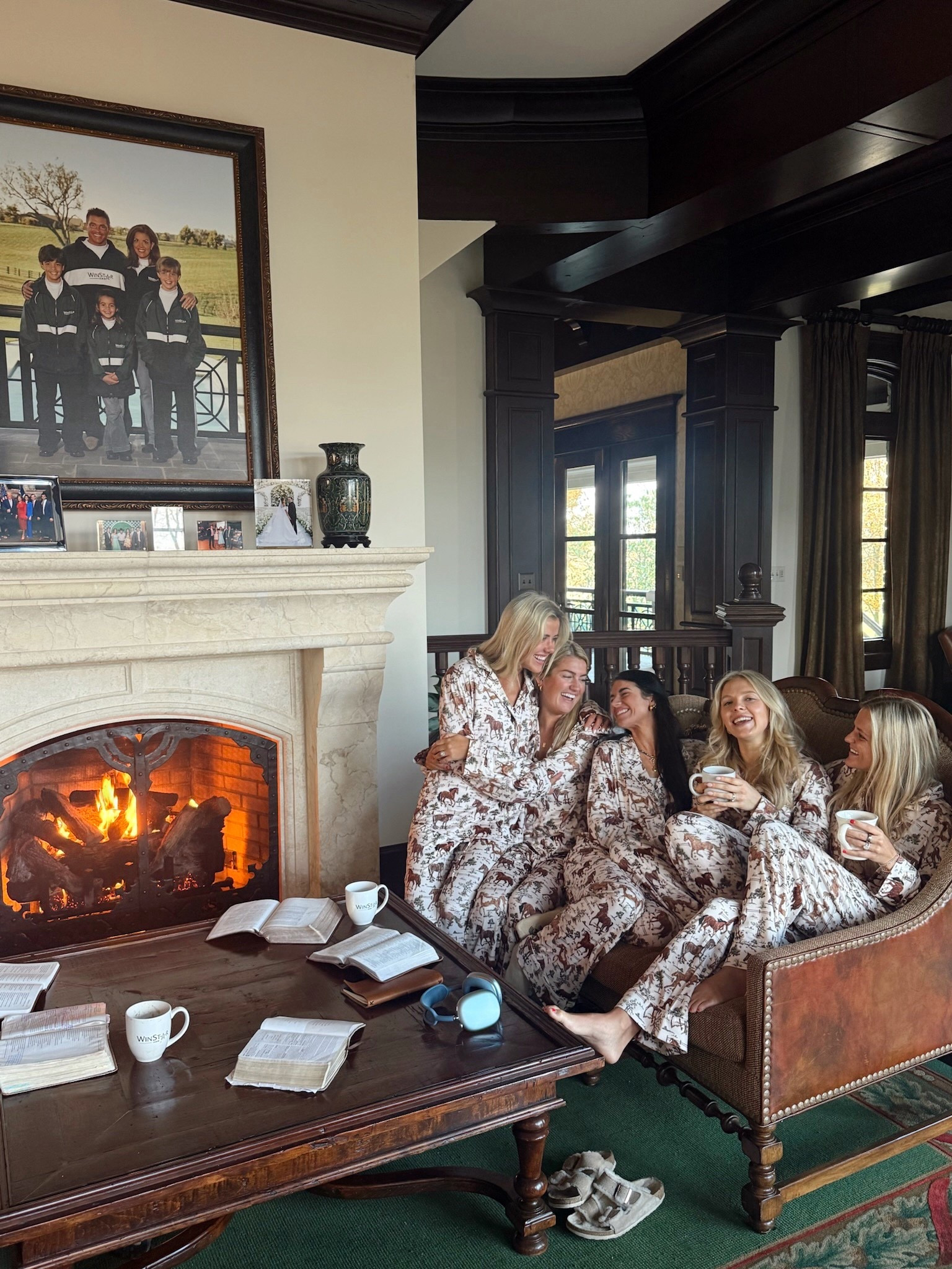 Can’t beat a weekend spent in PJs🐴🤎 show me your mumu 40% off sale is happening right now!!!!

#LTKCyberWeek #LTKmorningroutine #LTKSaleAlert