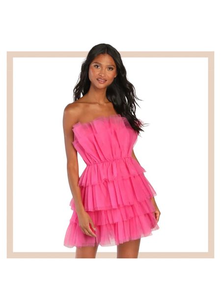 Hot pink strapless tiered tulle holiday party dress 

#LTKHoliday #LTKparties #LTKstyletip