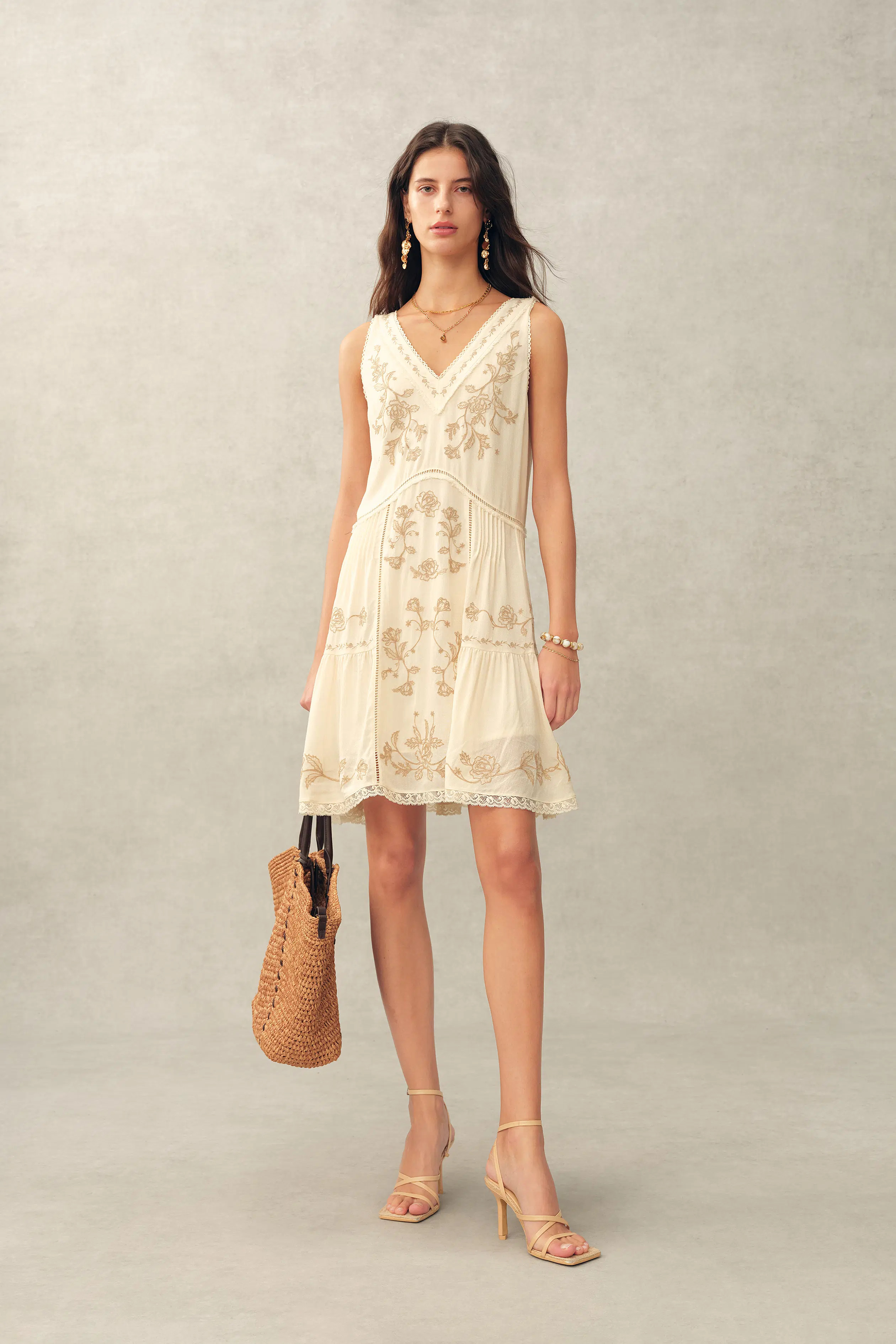 Aurelia Floral Lace Embroidery Sleeveless Dress in Acetate Blend Fabri | Fabrique