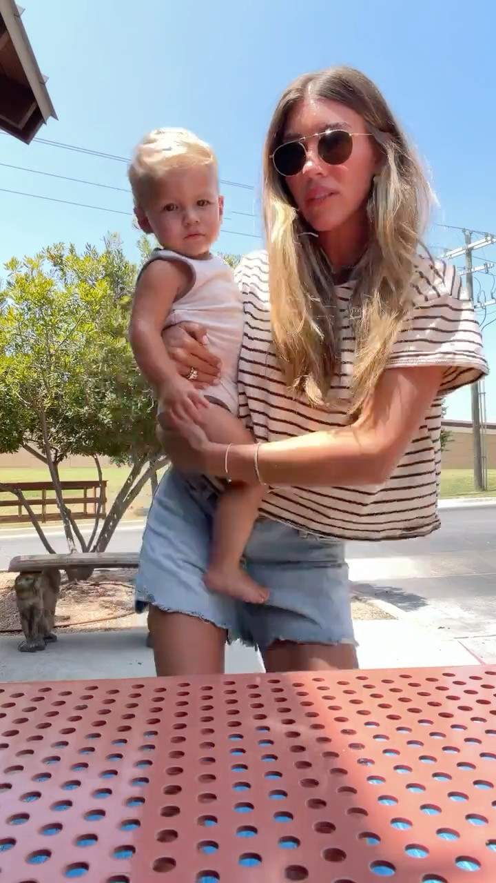 Easy summer mom on the go outfit! 

 #LTKootd #LTKmomlife