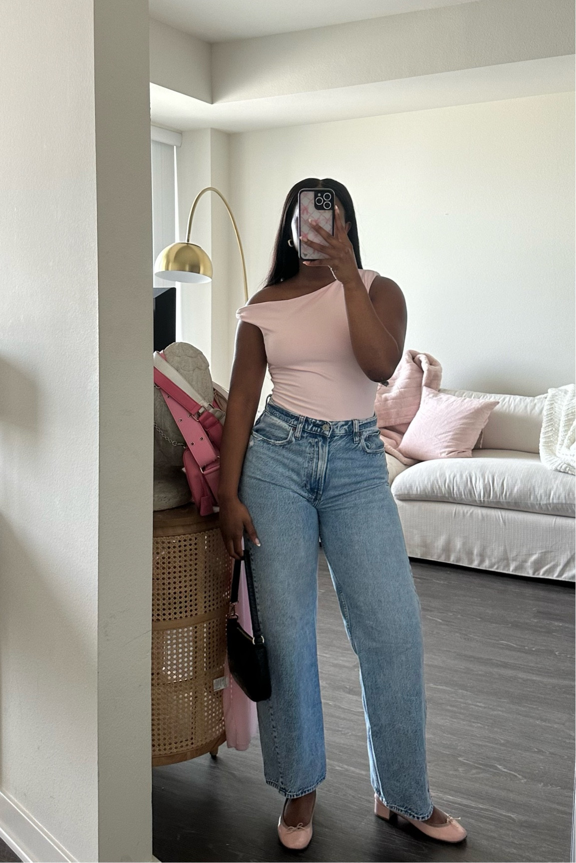 cute casual pink outfit for the day🧸🤍

#LTKfindsunder50 #LTKU #LTKstyletip