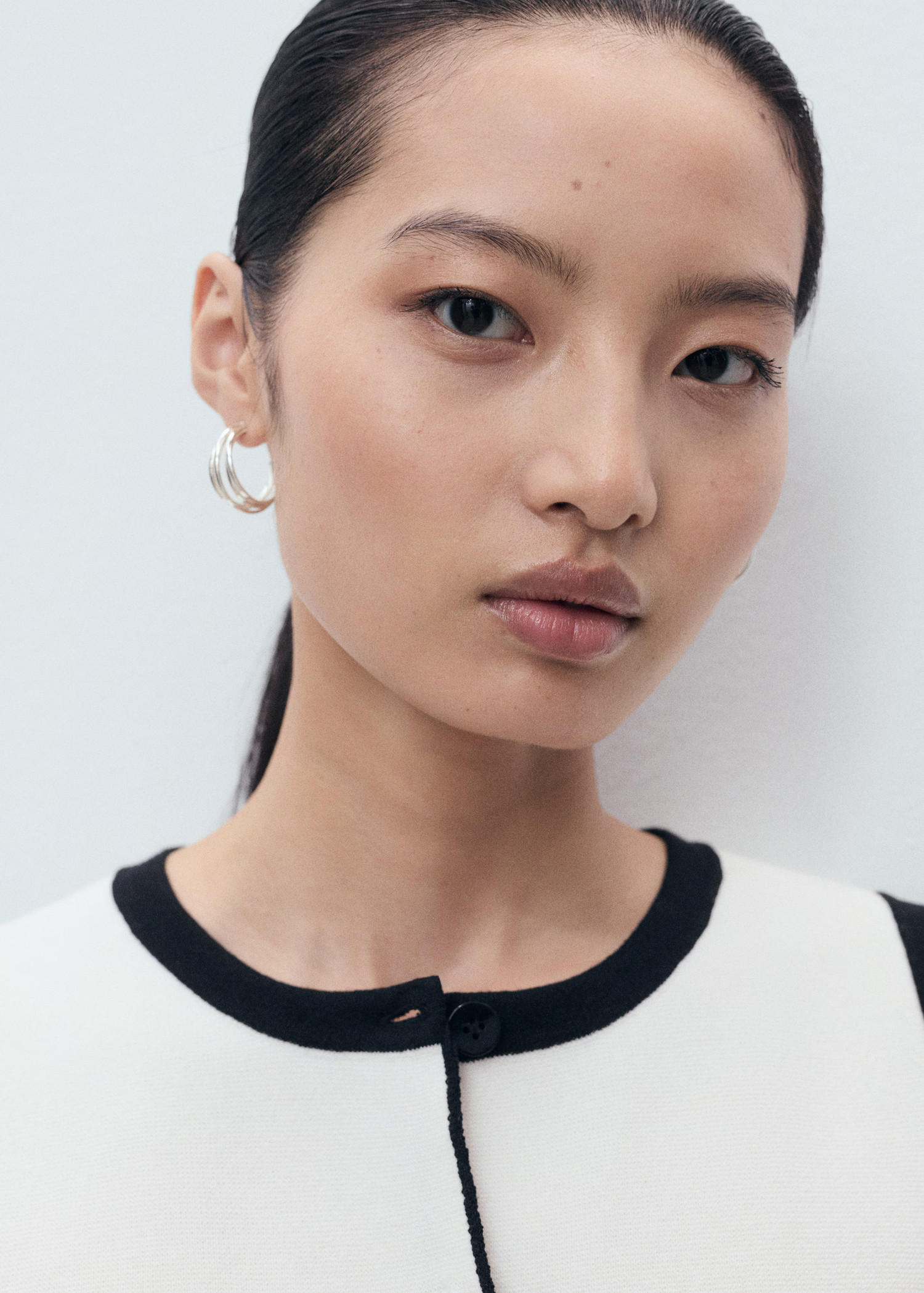 Kontrast-Strickweste - Damen | MANGO Deutschland | Mango EU