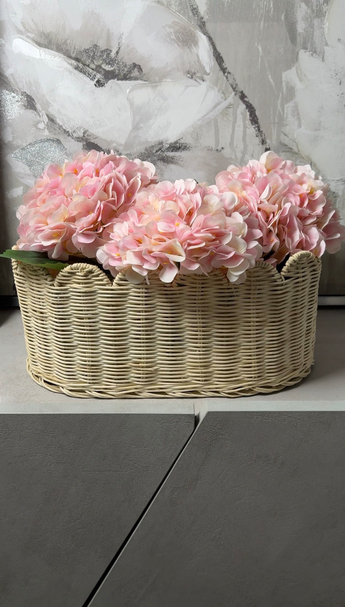 I found these scalloped baskets on Amazon and knew I wanted to make a spring centerpiece with them! They come in a pack of two different sizes (one smaller and one larger) and they have two different colors to pick from

#LTKHome #LTKSeasonal