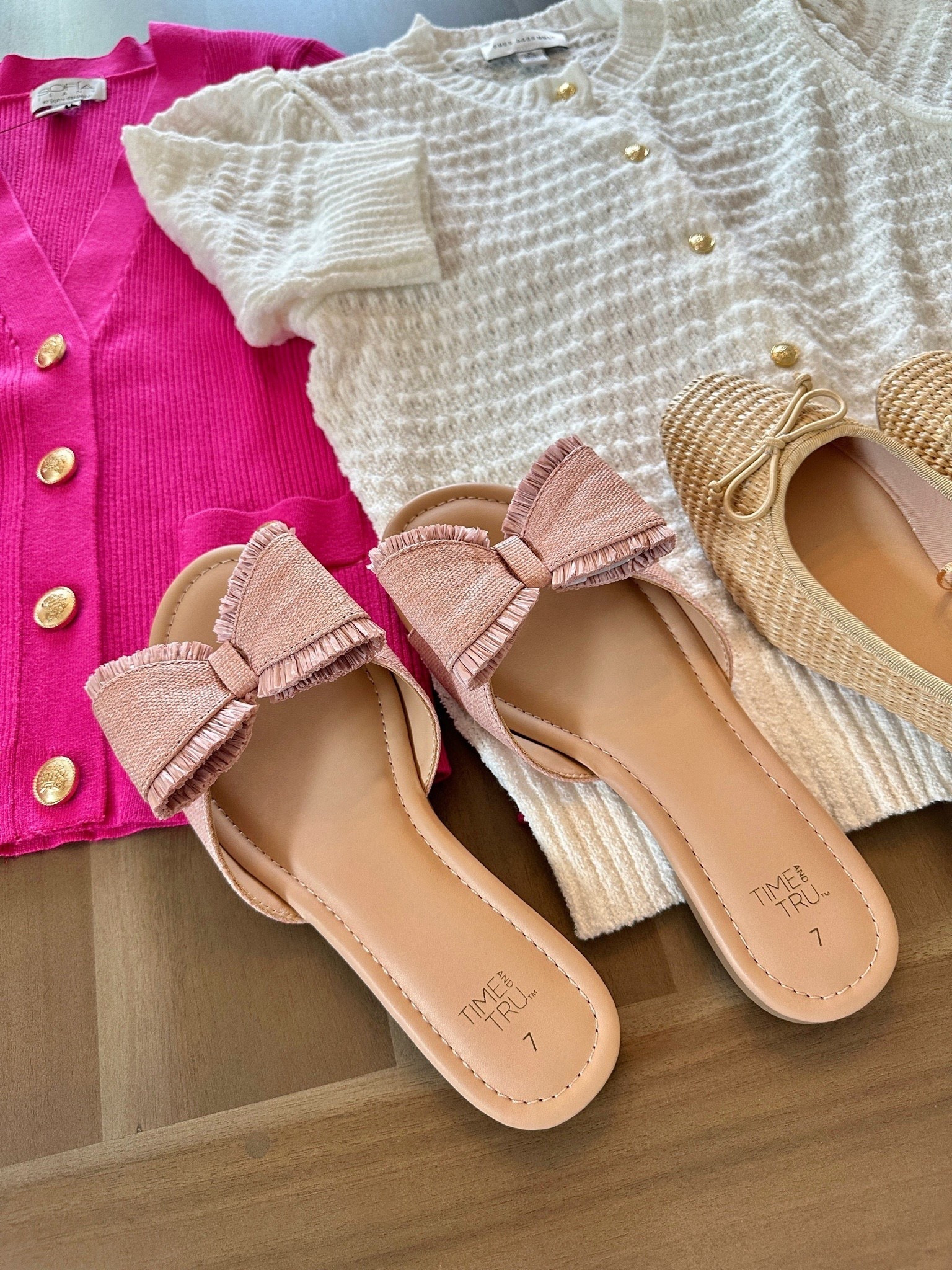 Raffia bow slides are also back! Linking some more affordable spring sandals ☀️