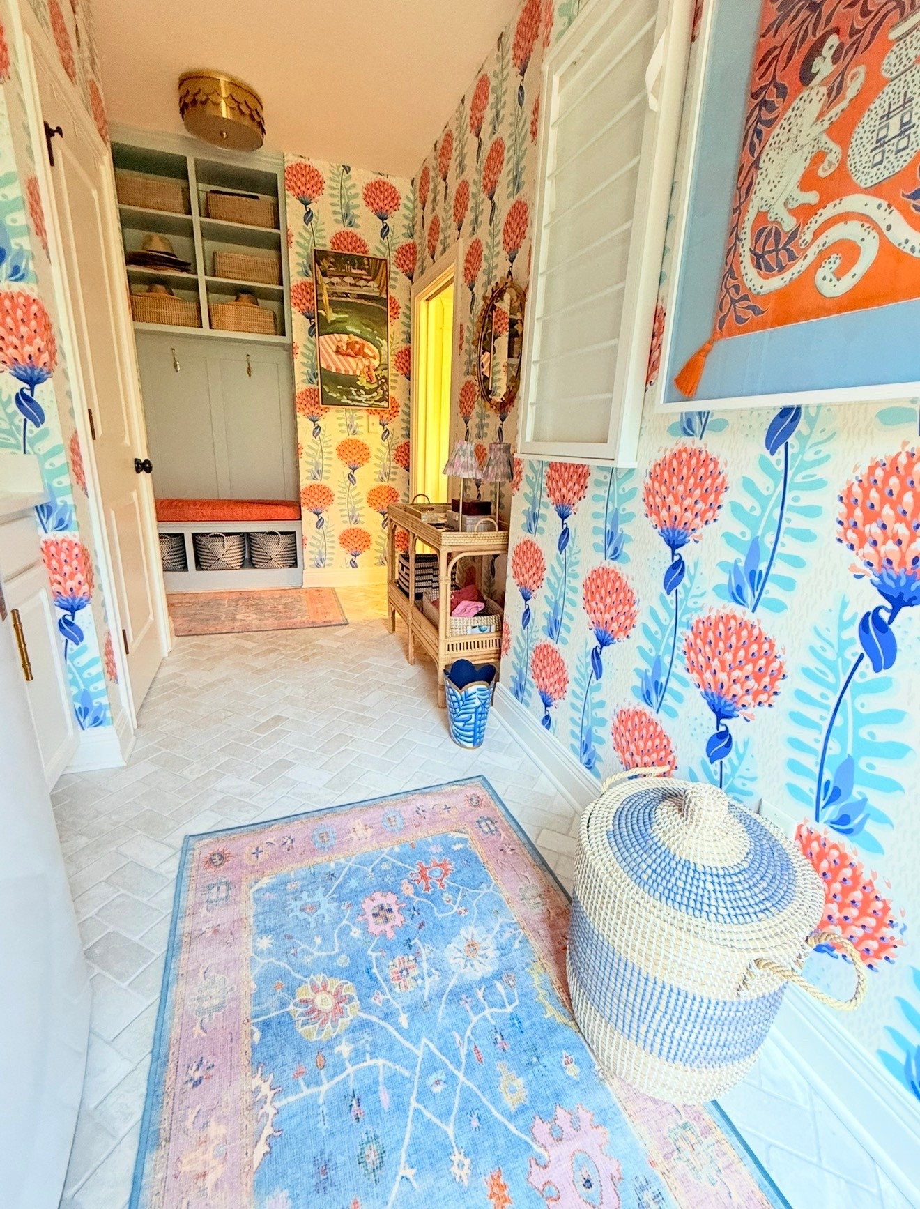 Ruggable rugs in one of the busiest spaces in your home is 🙌🏻🙌🏻🙌🏻🙌🏻

Rattan console 

Love these light fixtures! I have three in our home 💡 

#LTKHome #LTKSaleAlert #LTKmomlife