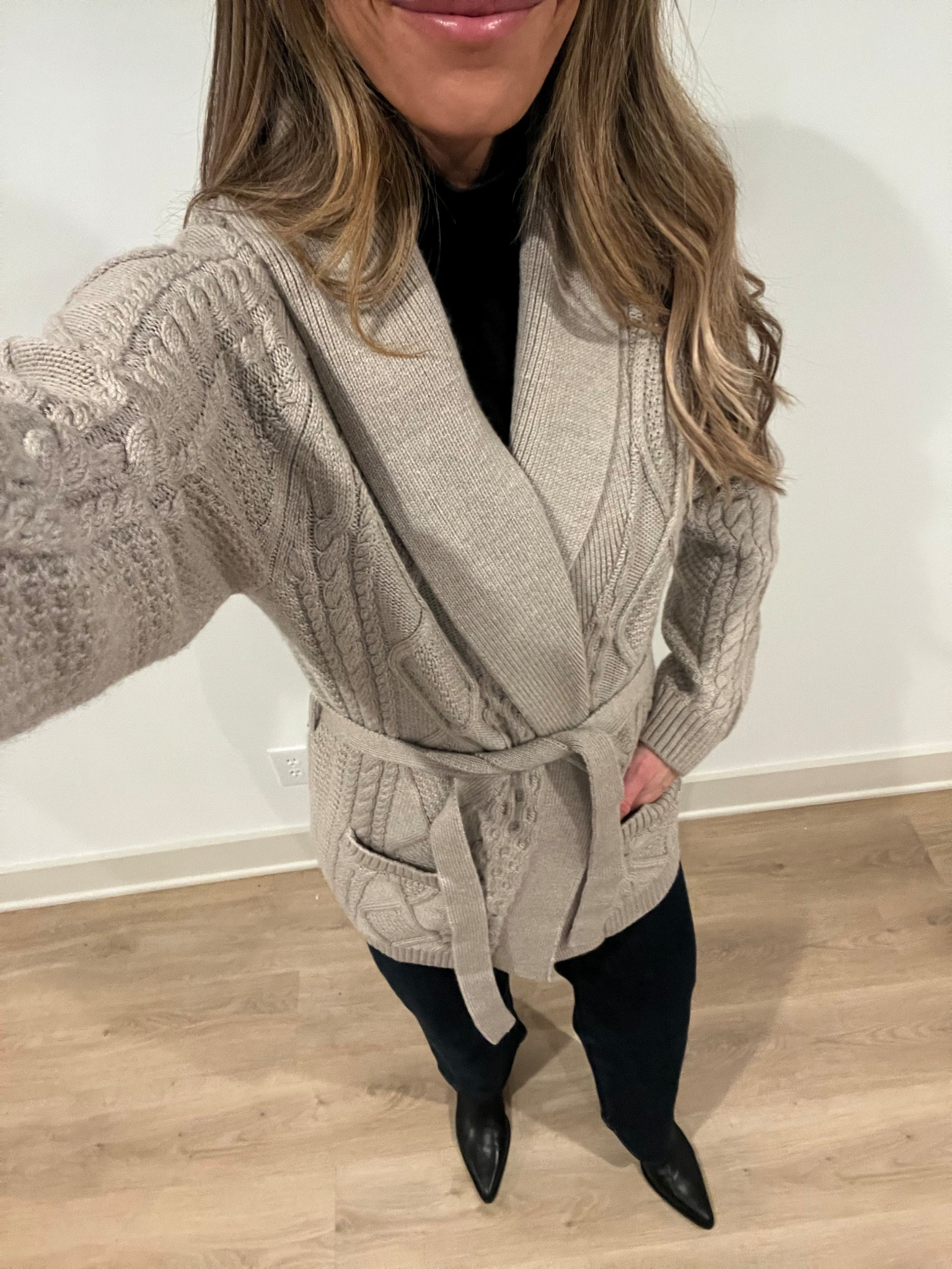  I wear my true size in most artizia pieces (medium, 6, 27 long, and medium long if longs are available) 



Holiday outfits, thanksgiving outfit, sweater, holiday sweaters, tall girl friendly

#LTKTall #LTKStyleTip #LTKHoliday