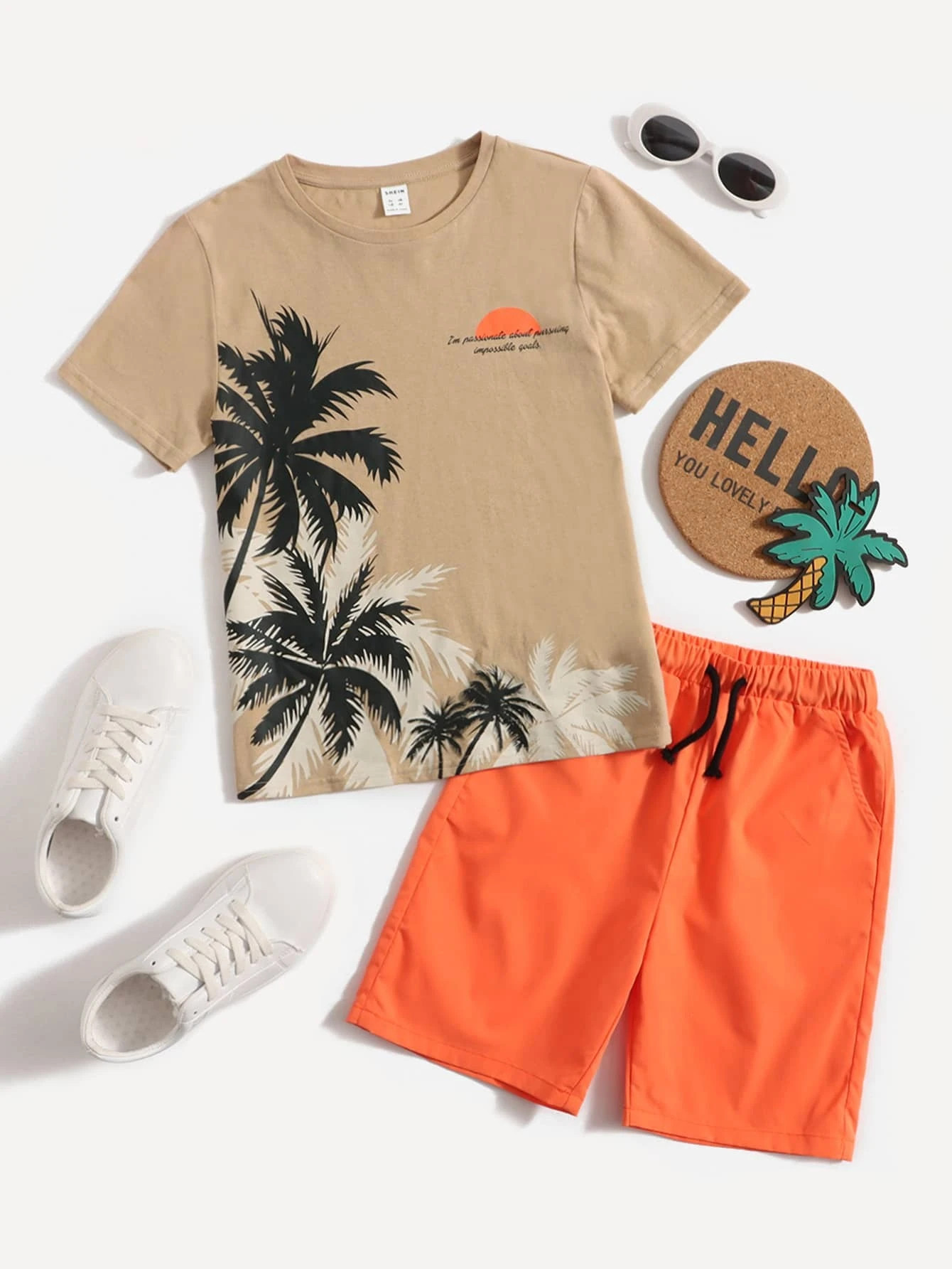 SHEIN Boys Palm Tree & Slogan Graphic Tee & Drawstring Waist Shorts | SHEIN