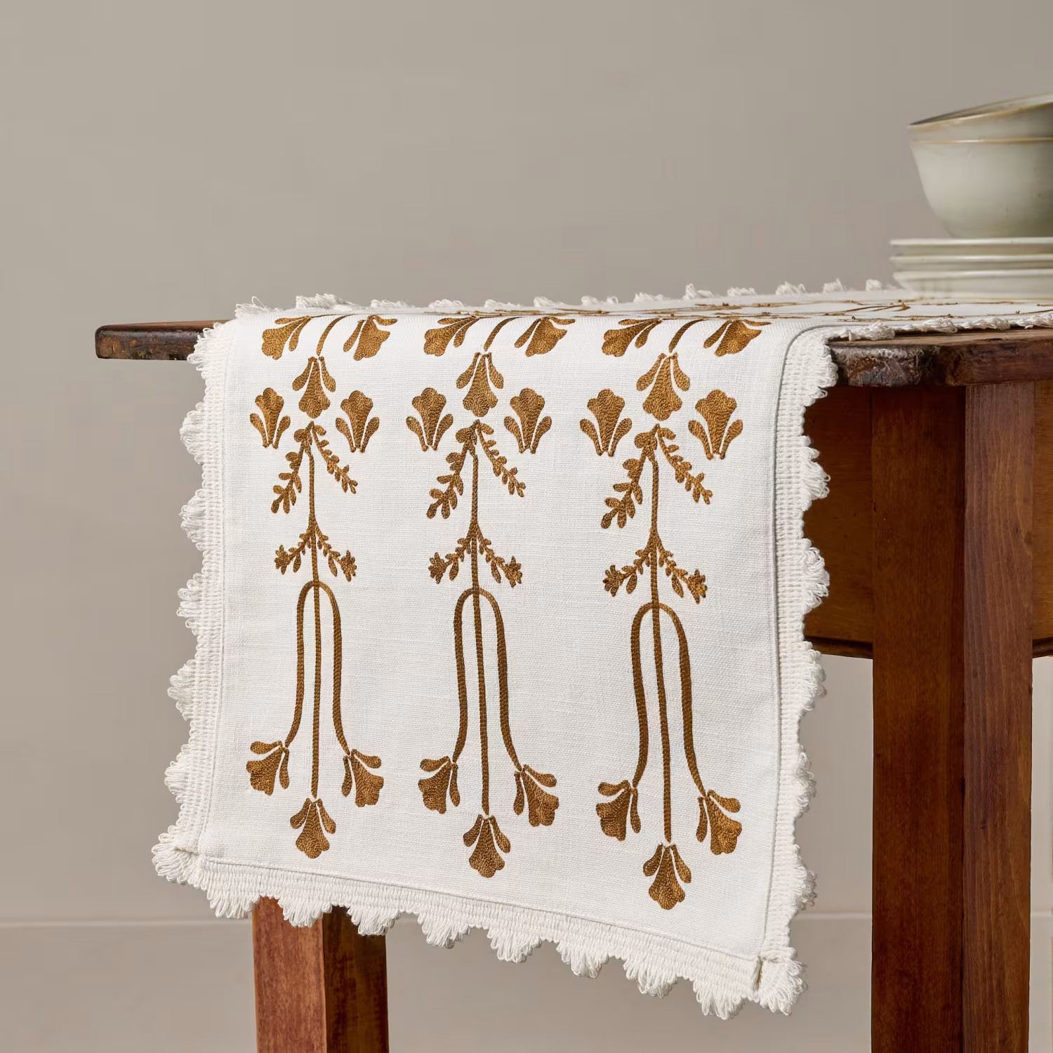 Tulip Embroidered Table Runner | Magnolia