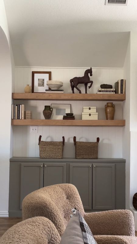How to decorate shelves like a pro! 

Shelf styling, shelf decor, home decor finds, styling tips, neutral home decor, neutral, organic modern, natural, transitional baskets, vases 

#LTKfindsunder100 #LTKfindsunder50 #LTKhome