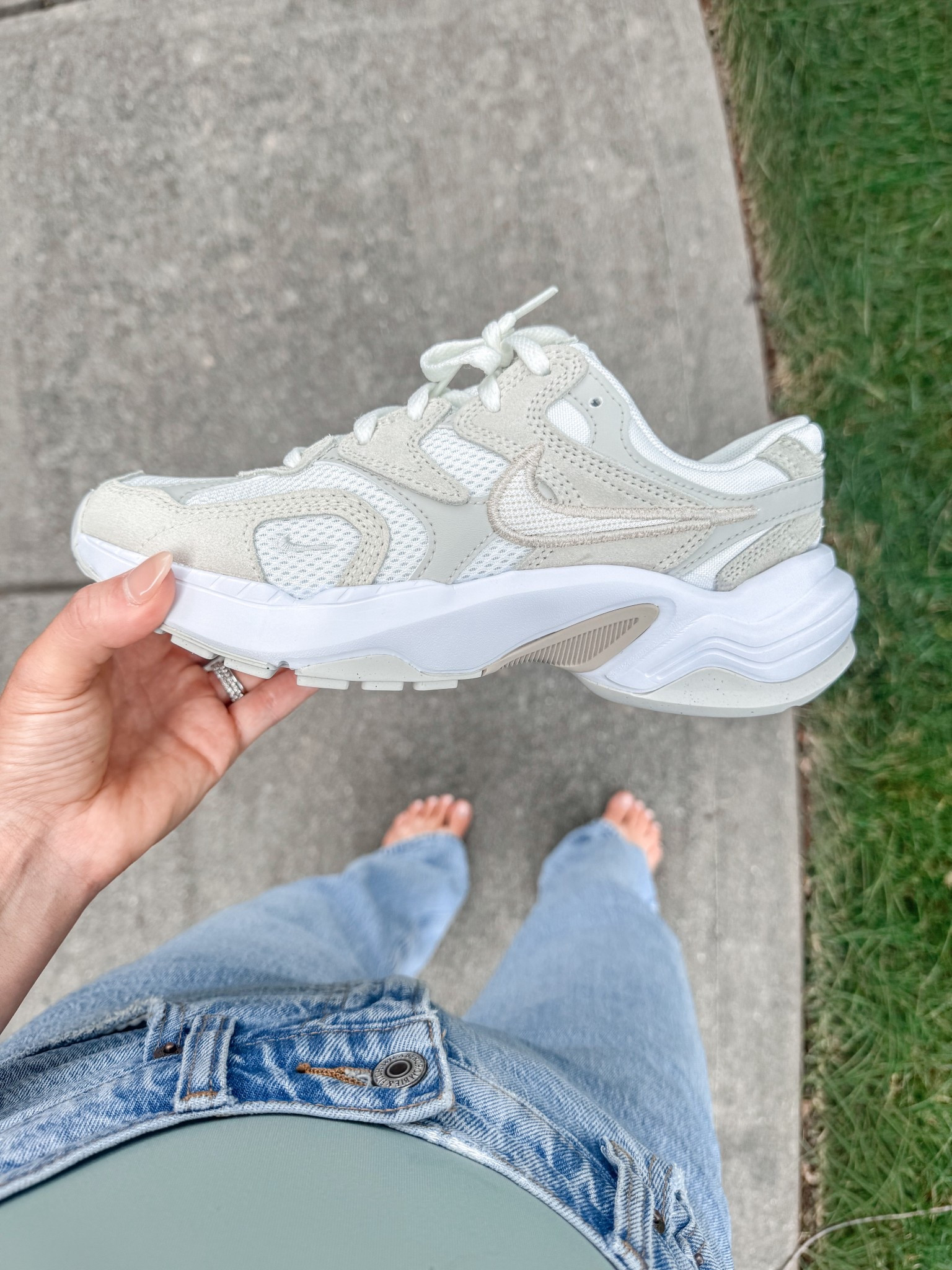 Found my favorite mom shoe!


Sneakers, shoes, Nike

#LTKActive #LTKBeauty #LTKStyleTip