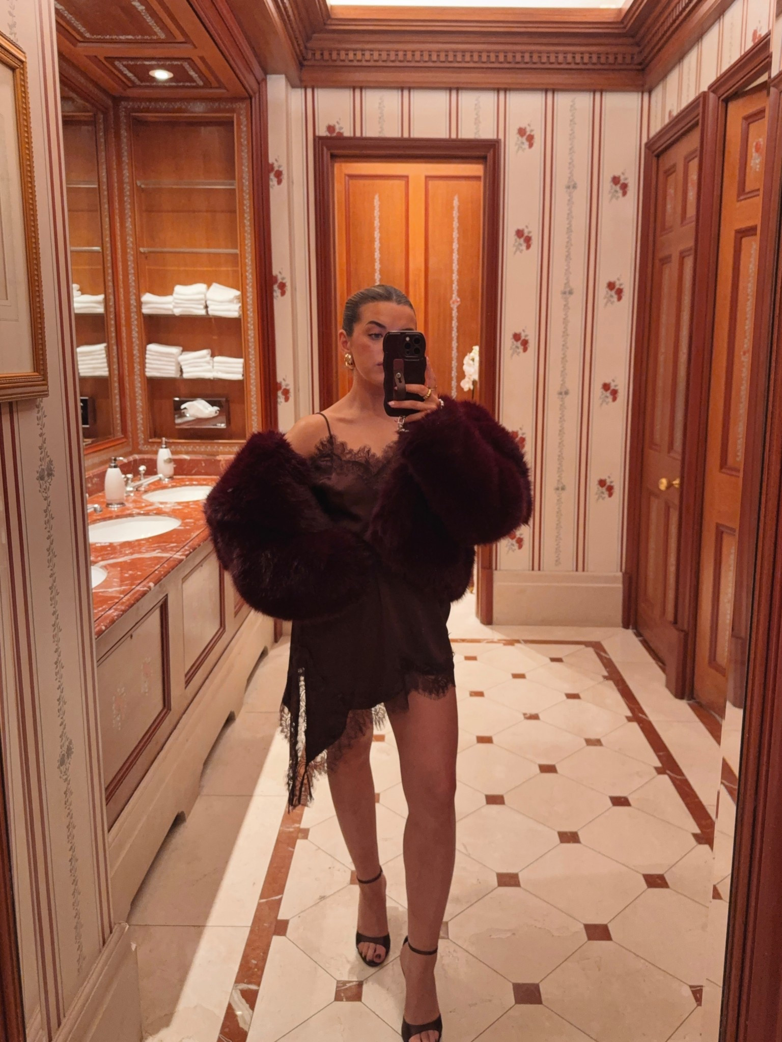 The festivities have begun !!! 🍷

#LTKwinter #LTKuk #LTKfestive