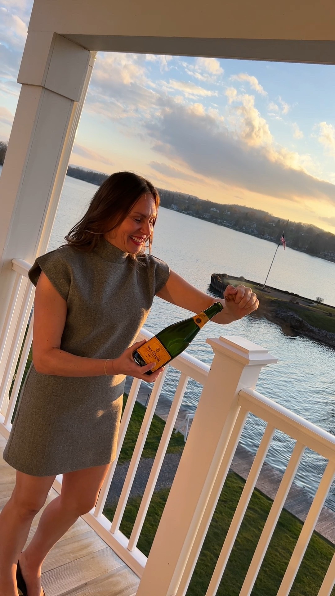 Cheers to big things!! Love celebrating all of life’s occasions in style 🎉
.
#celebratesavvy

#LTKSeasonal #LTKOver40 #LTKHoliday