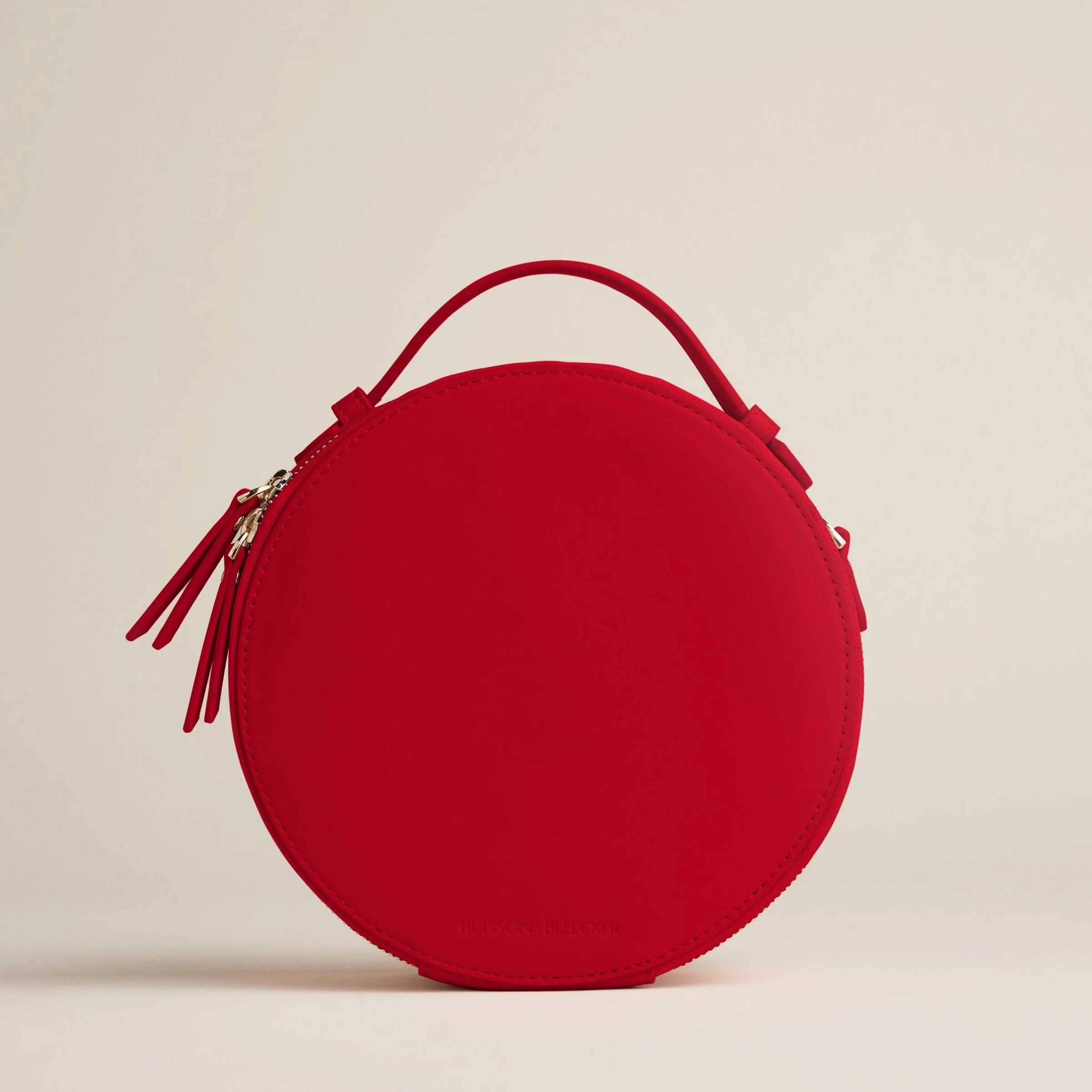 Red Nomad Round Travel Case | Hudson + Bleecker | TSA-Friendly Travel Beauty Set | Hudson+Bleecker