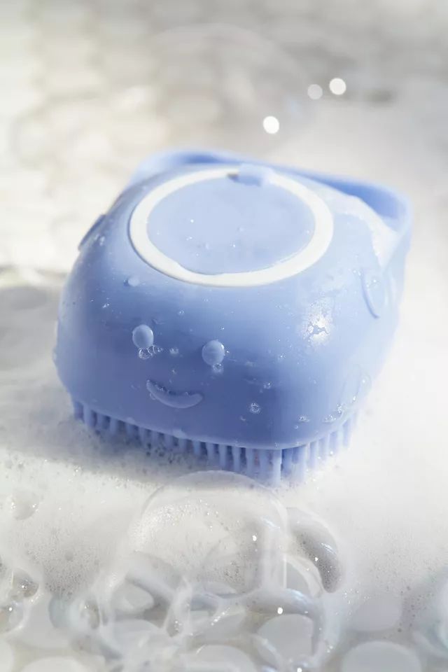 ohii Deodorant Scrubber | Urban Outfitters (US and RoW)