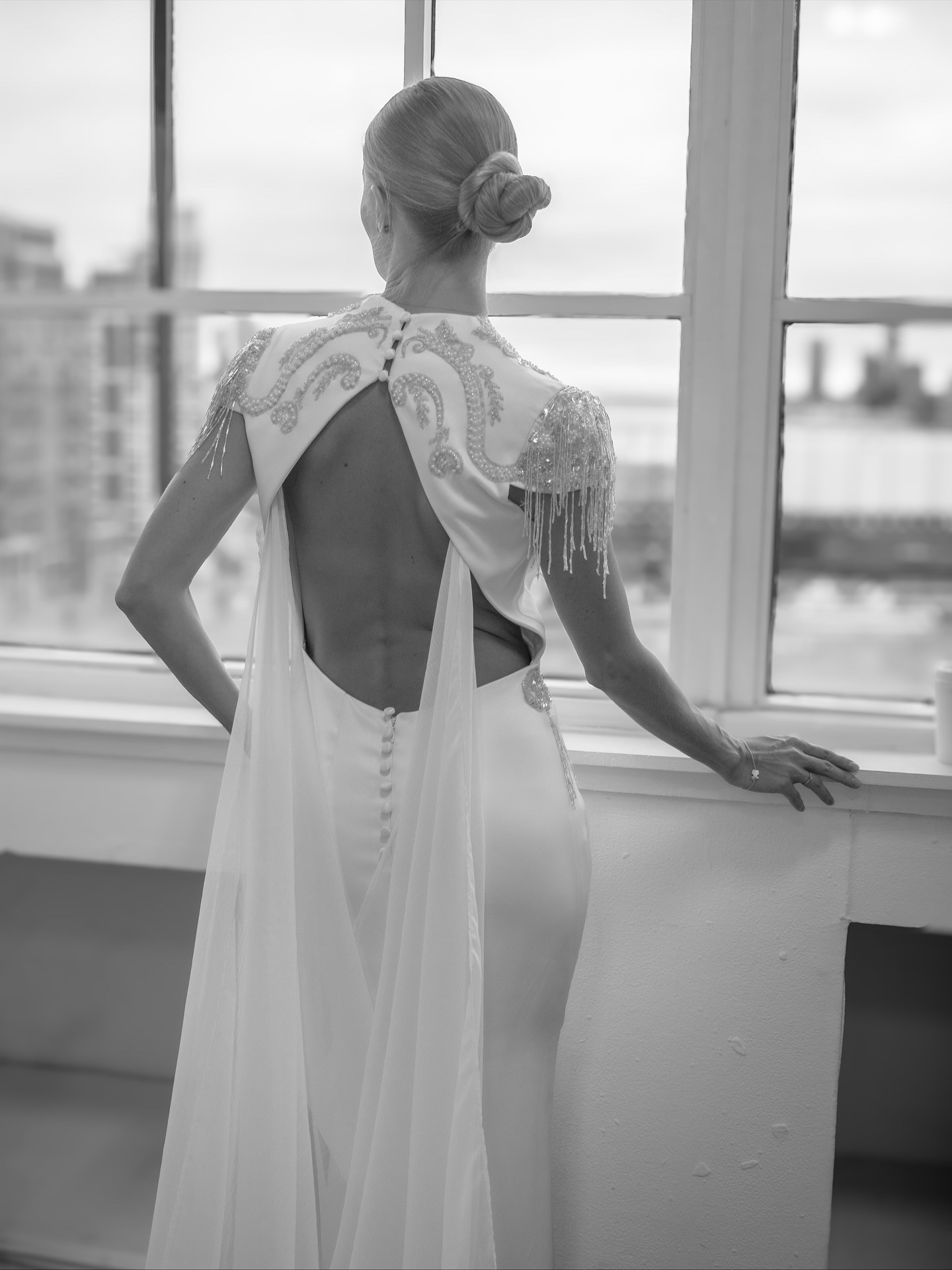 first look @nybfw from behind the lens of lucid ladybug @onefinedaybridalmarket ft. @vivianaurreabridal ✨ #nybfw #nyc #bridalmarket #weddingdress #weddinggown #designer #bts #stylist #photographer

#LTKBeauty #LTKStyleTip #LTKWedding