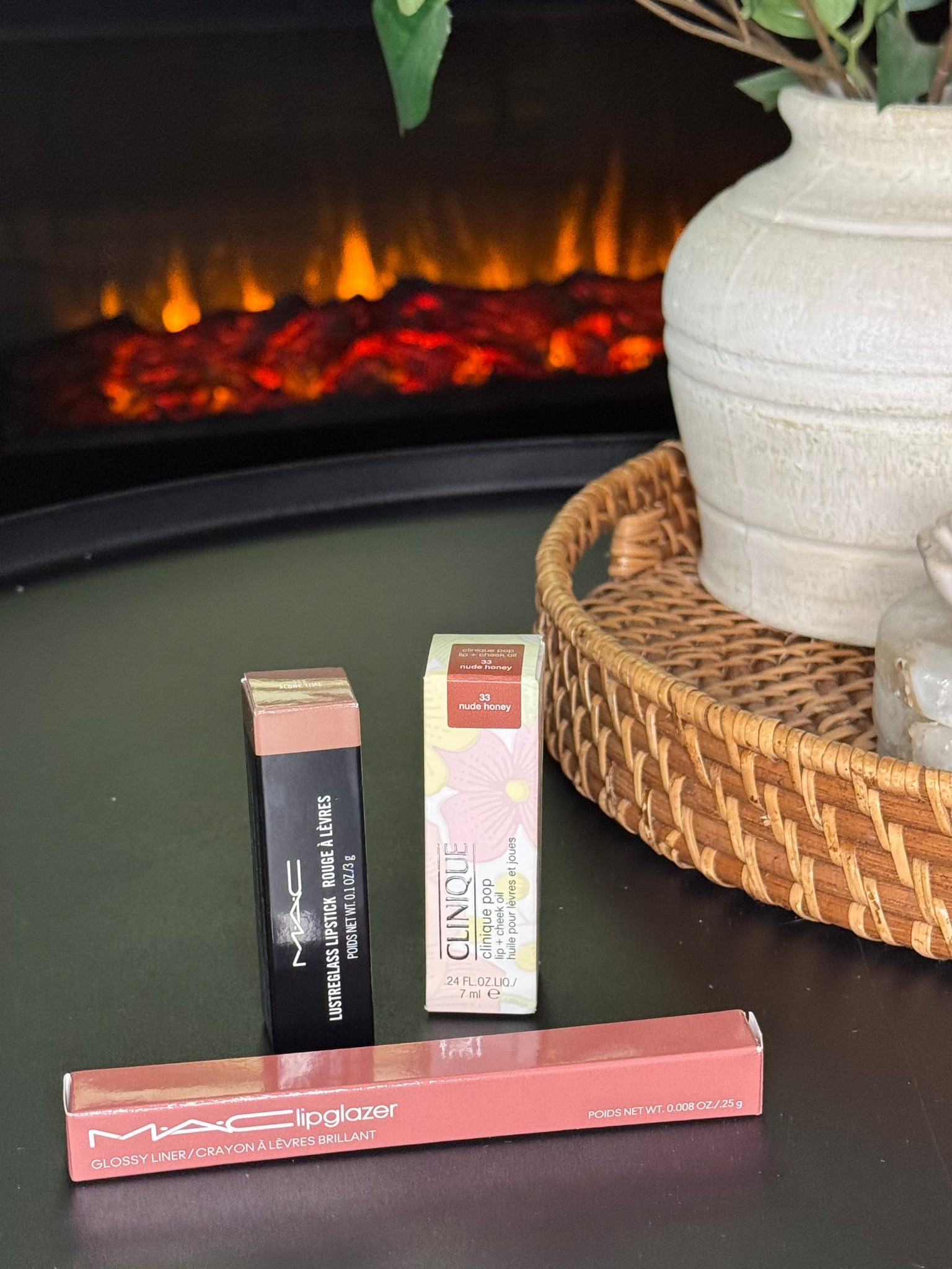 Mini Lippie Haul from Ulta. 

Picked up some stuff by Mac & Clinique.

#LTKBeauty #LTKSeasonal #LTKStyleTip