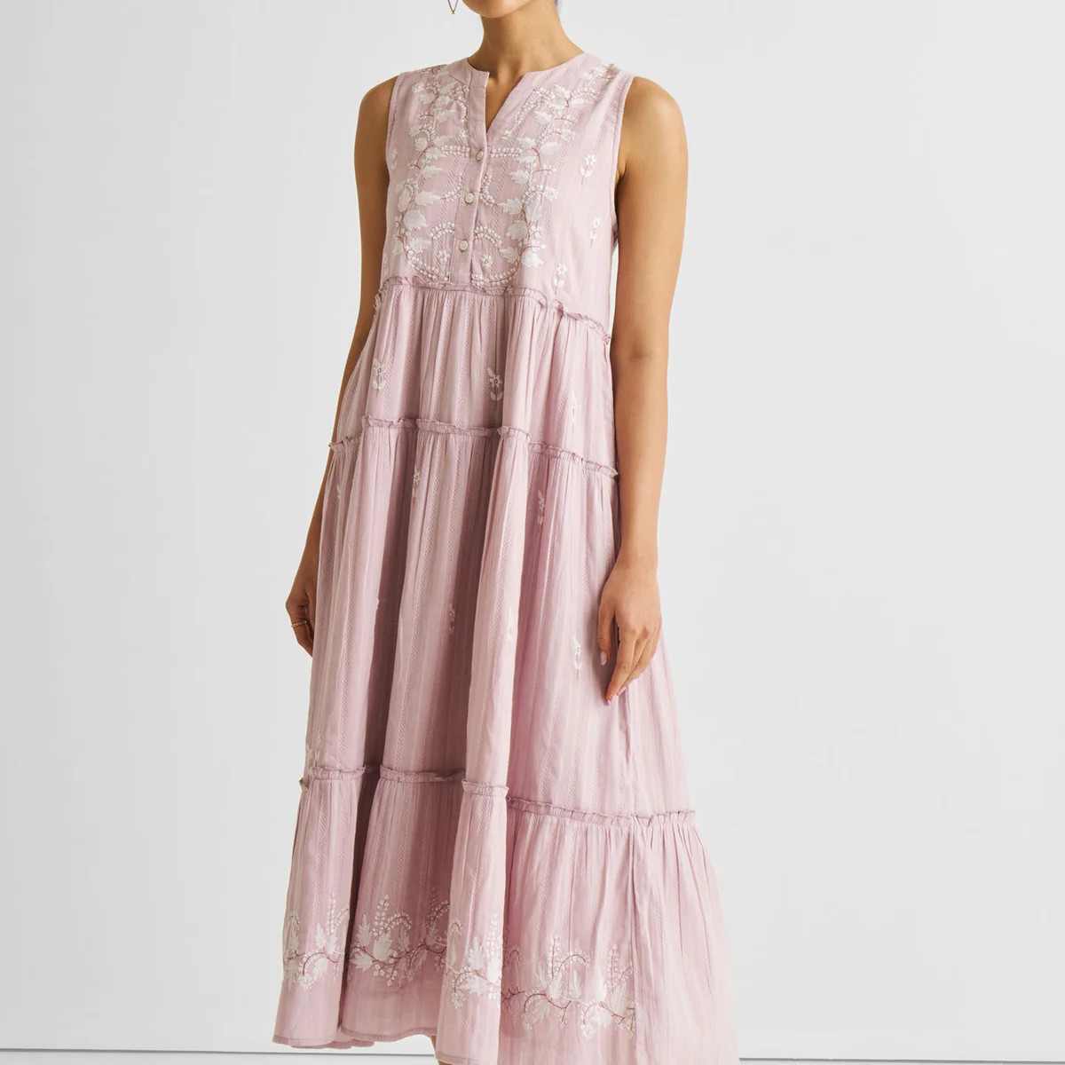 Embroidered Resort Maxi Dress in Pink | Reistor