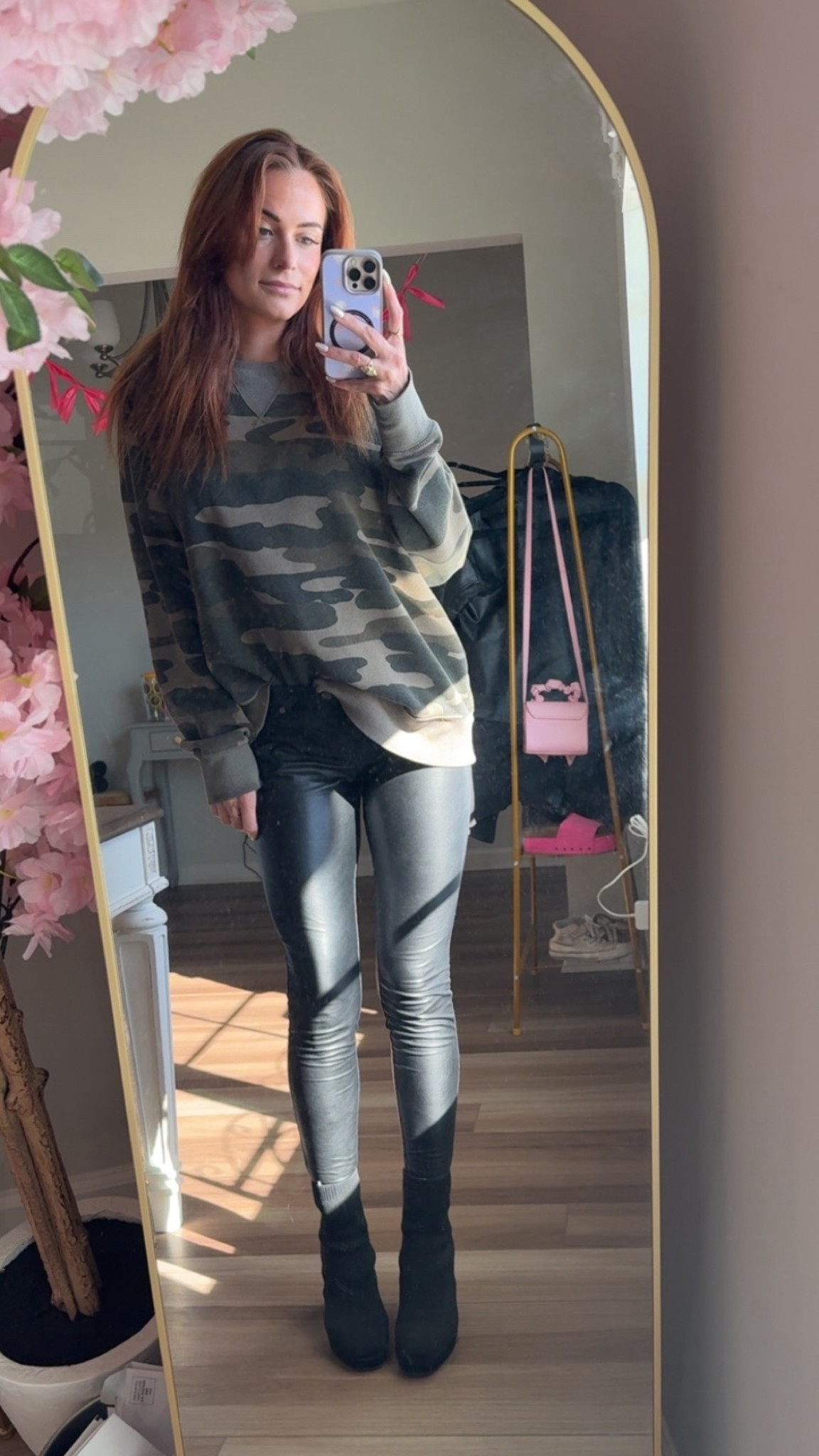 Cute and casual for a date with mom 🩷

#LTKgrwm #LTKdayinmylife #LTKootd