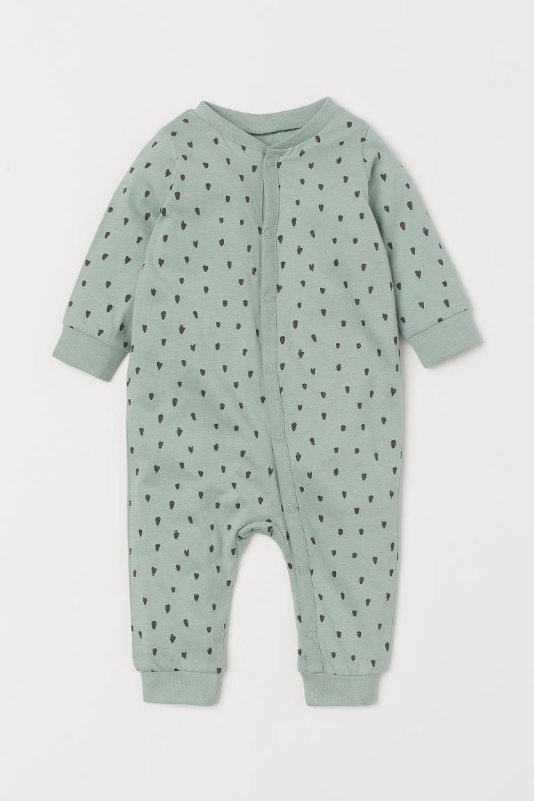 One-piece pajamas in soft organic cotton jersey with long sleeves. Ribbing at neckline, cuffs, an... | H&M (US)