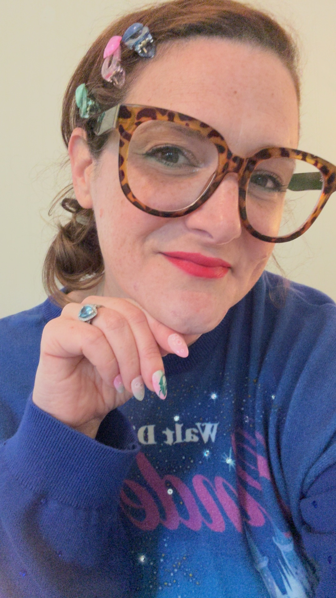 Welcome to my merch haul! ✨
It’s a weekly thing. ☺️

I got goodies from:
🎀@1953designs (Code: ZOE15)
🎀Poshmark
🎀@Target 
🎀Crown & Magic

See you guys next week with more of the fun things! 😍💖