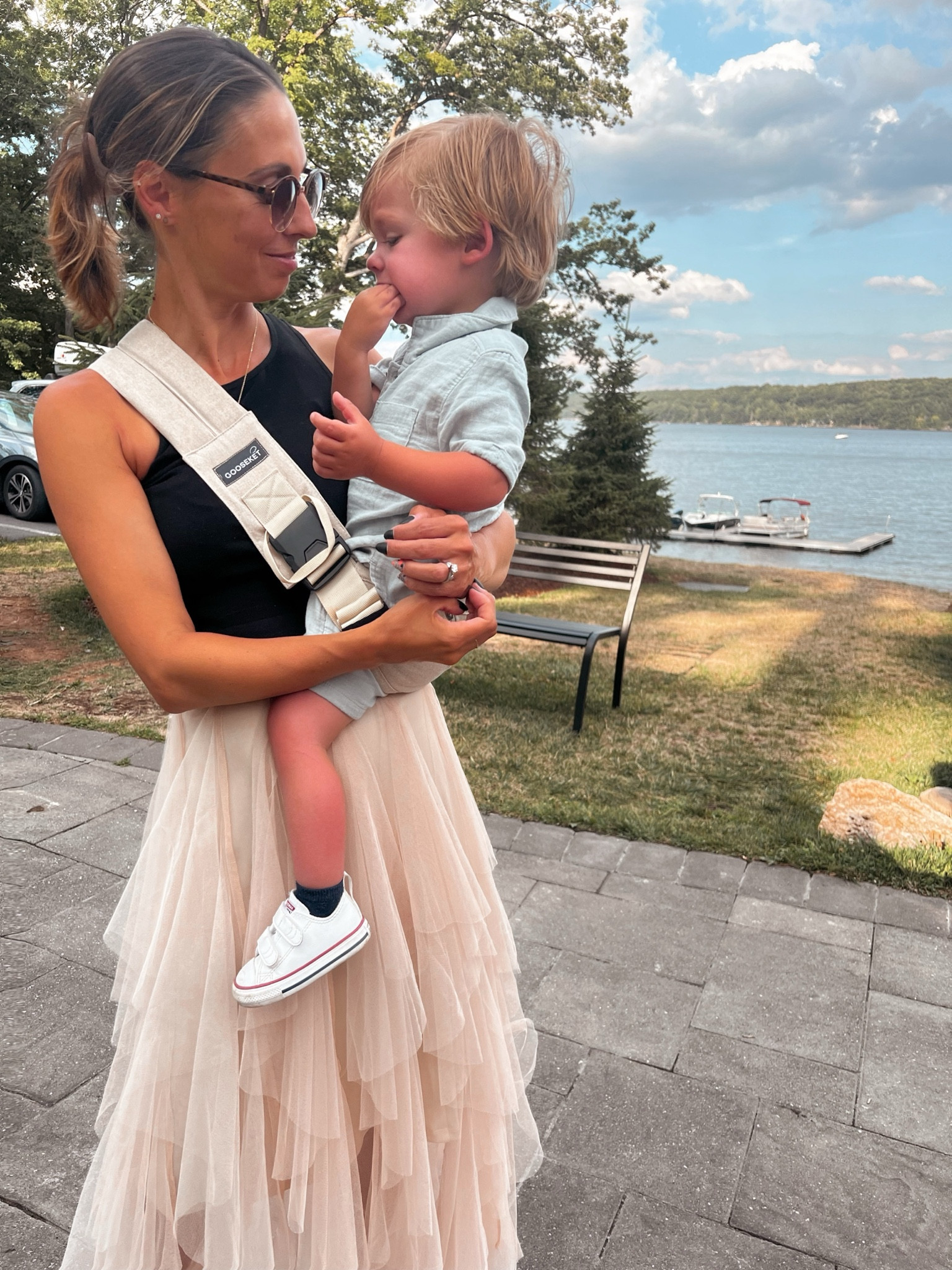 When you want to look effortlessly cute but toddlers are heavy 🥵
.
- toddler sling

#LTKBaby #LTKBump #LTKKids