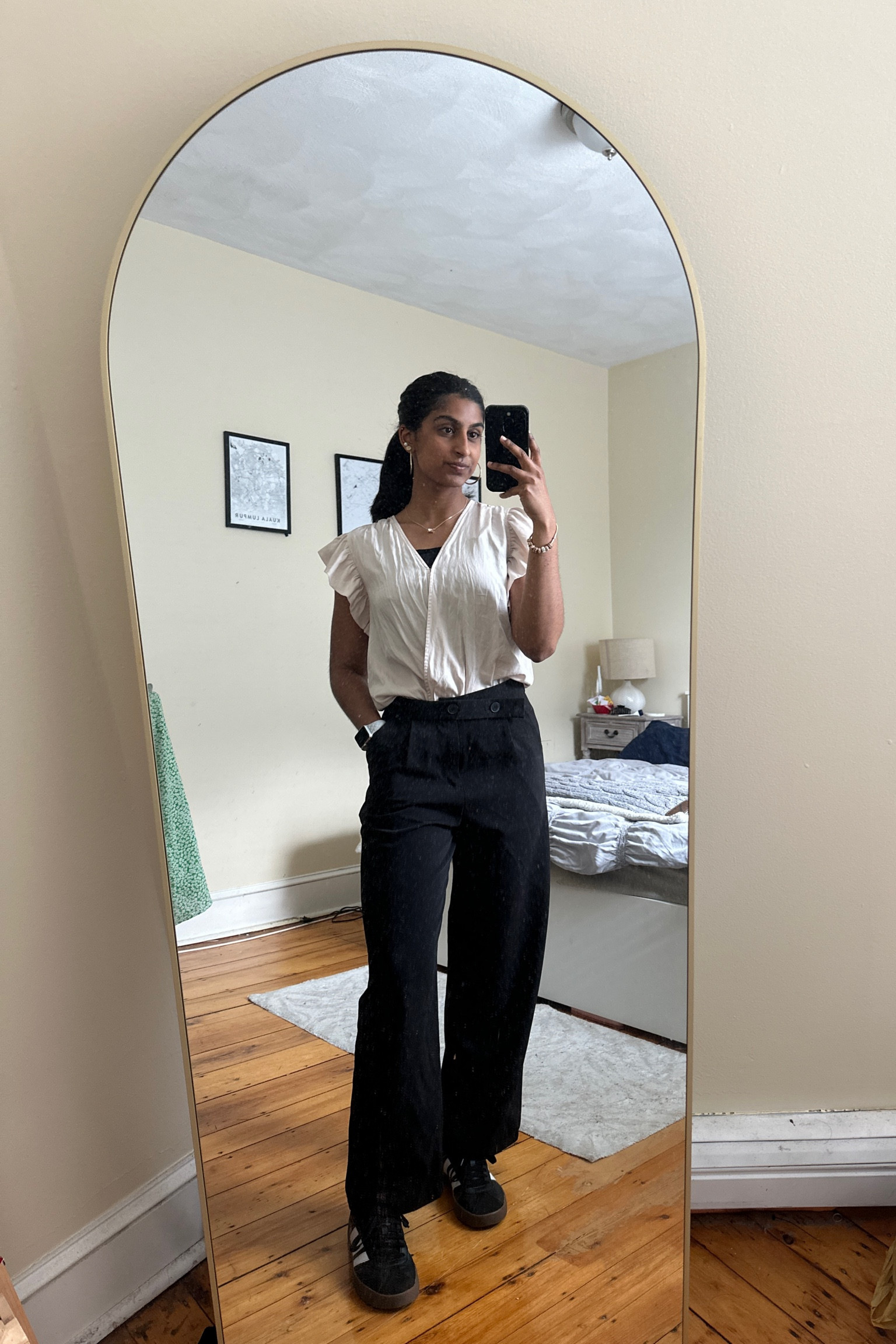 Business casual outfit for today 🥰

Pants are the “Editor Mid rise relaxed trouser pant” from Express!!

Blouse is super old but it’s from Loft/Ann Taylor :) 

Adidas shoes women’s work outfit summer outfit trouser pants dress pants style fashion Ann taylor loft

#LTKStyleTip #LTKWorkwear #LTKSeasonal